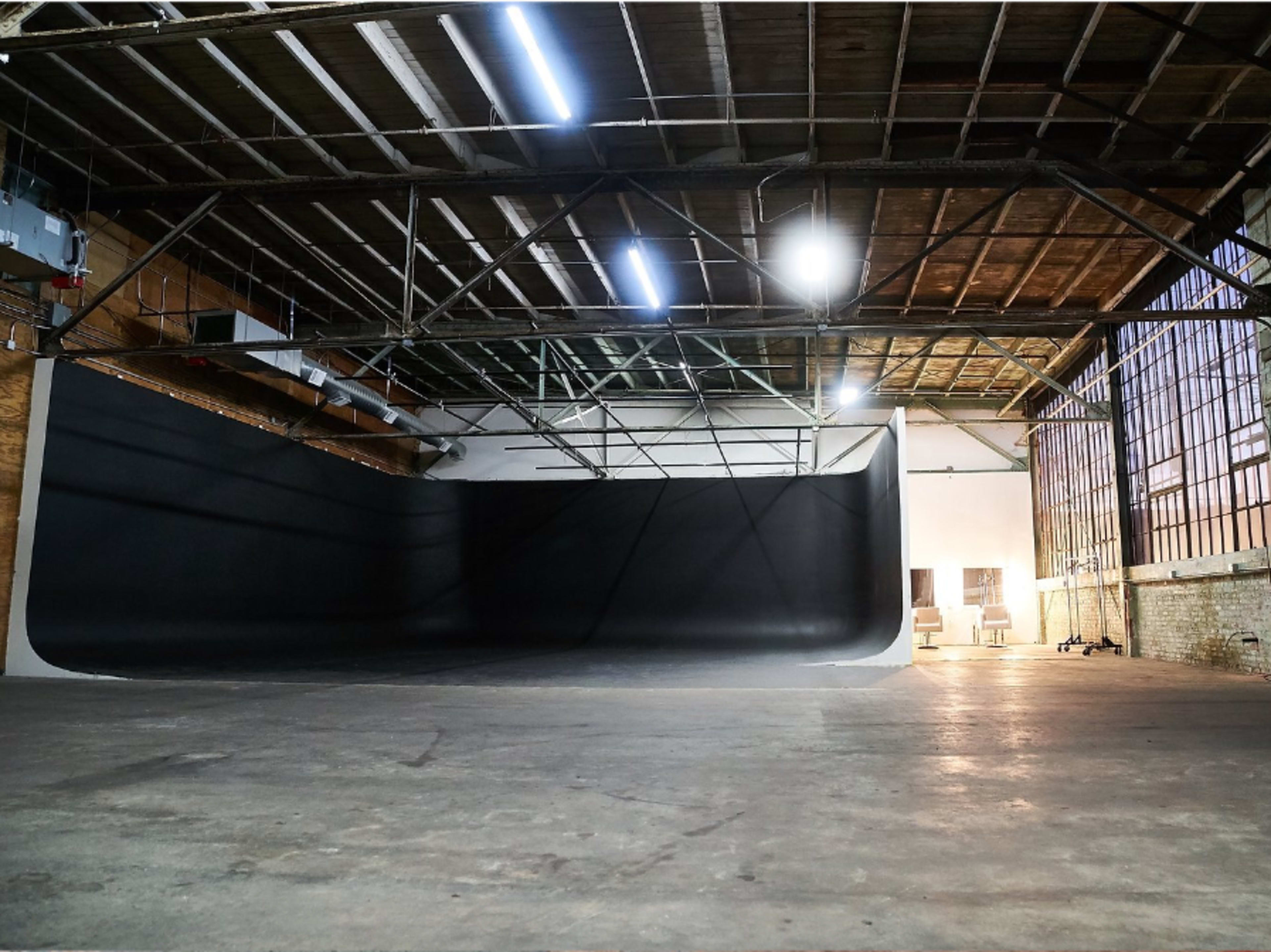 3 Wall Cyc Center Stage