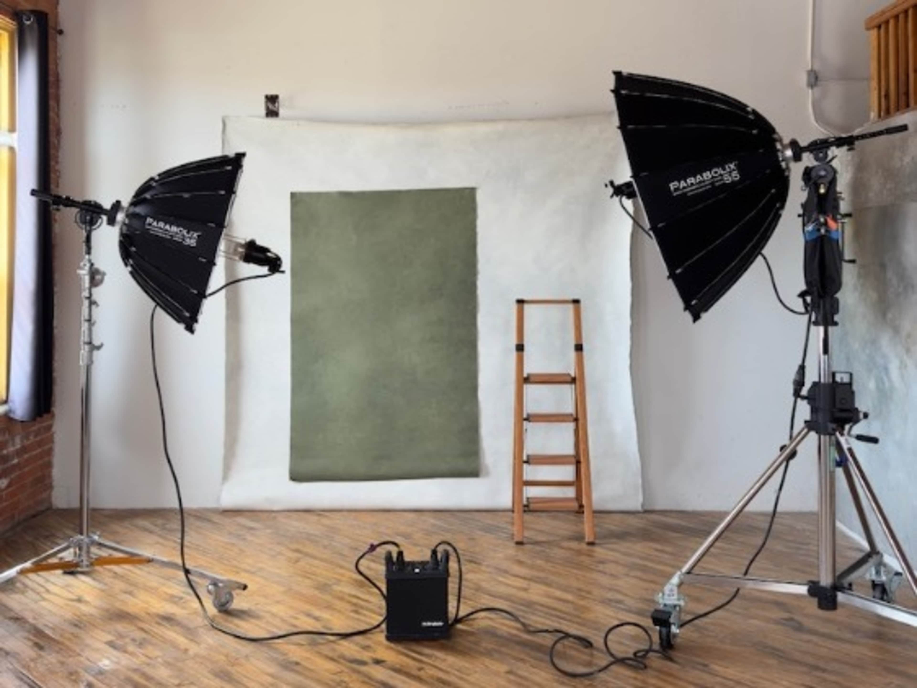 STUDIO LIGHTING ACCESS