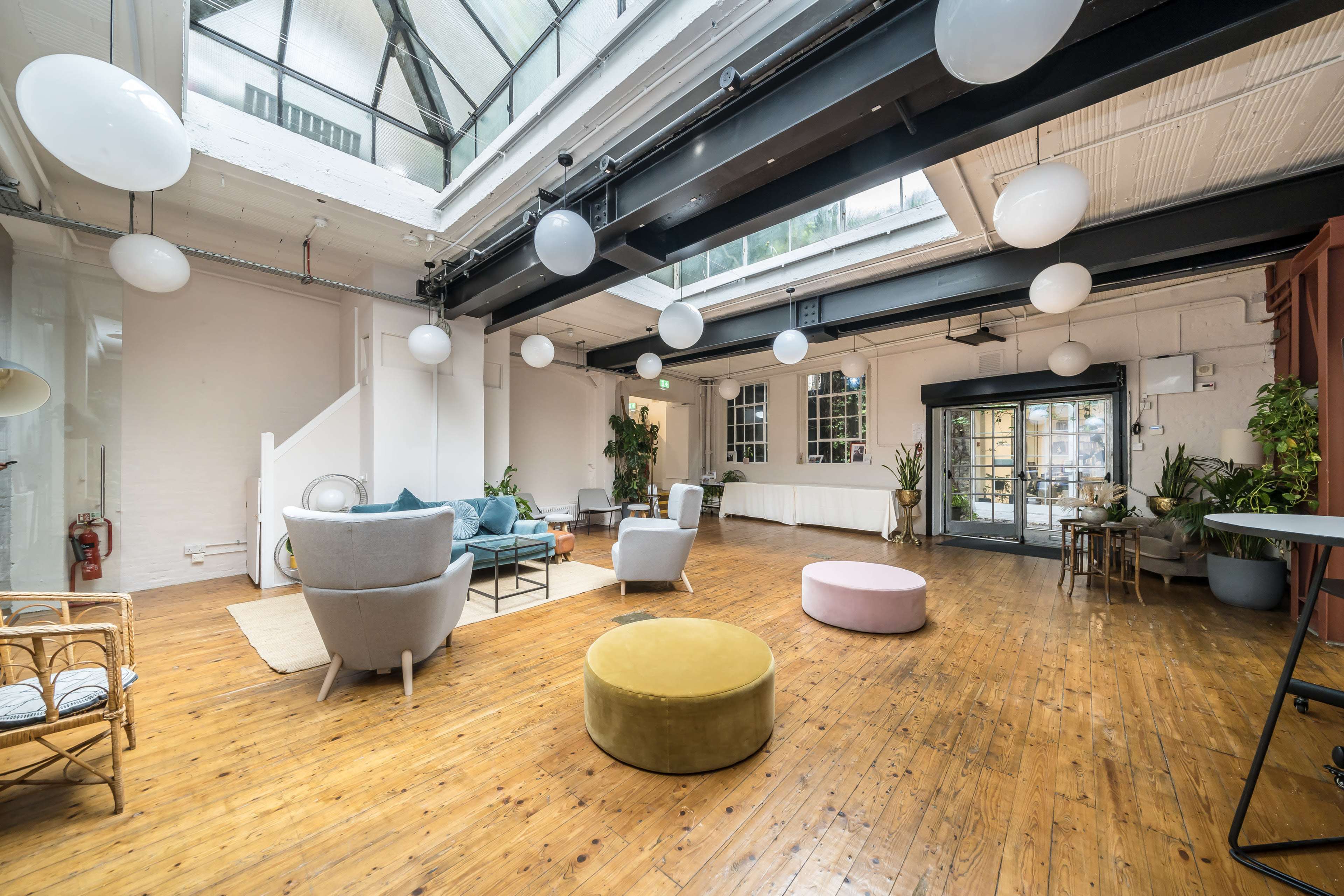 A tranquil courtyard leads to a capacious, light-filled venue. Image in London, London, ENG