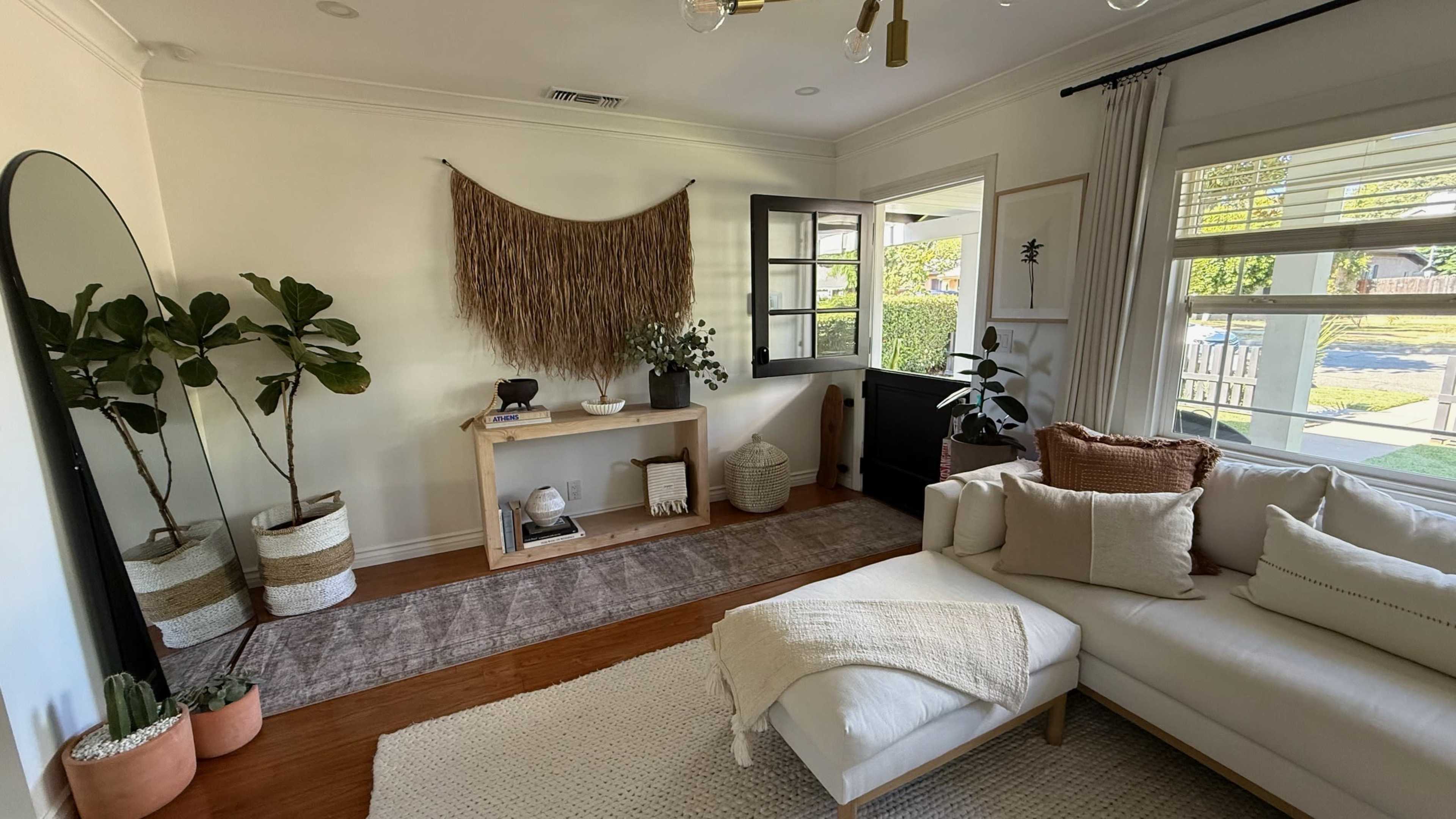 Light-Filled Craftsman Space in Historic Bungalow Heaven Image in Glendora, Glendora, CA