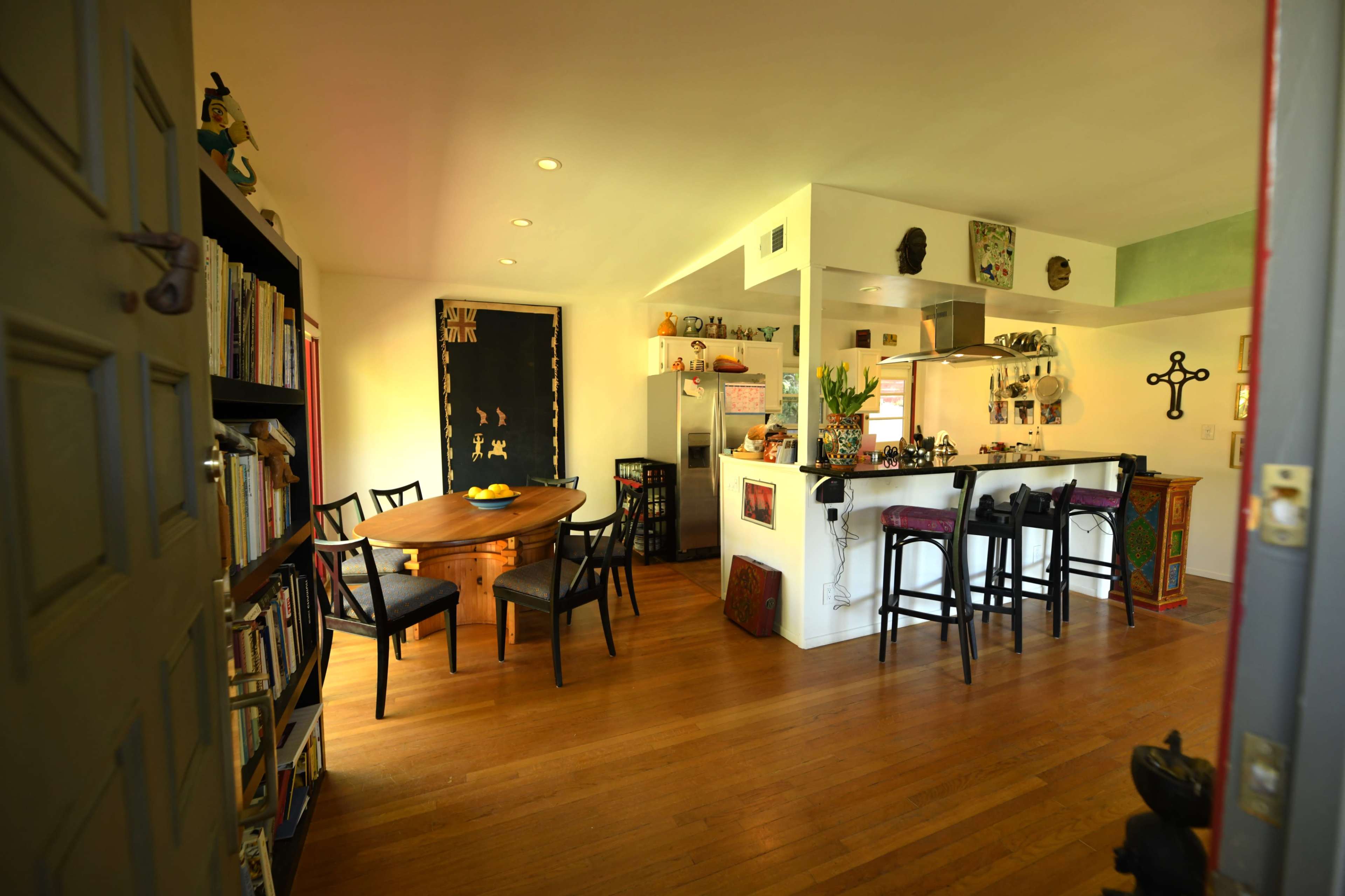 Green outdoor parklike hillside deck,pathway and kitchen,living room..beautiful Image in Woodland Hills, Woodland Hills, CA