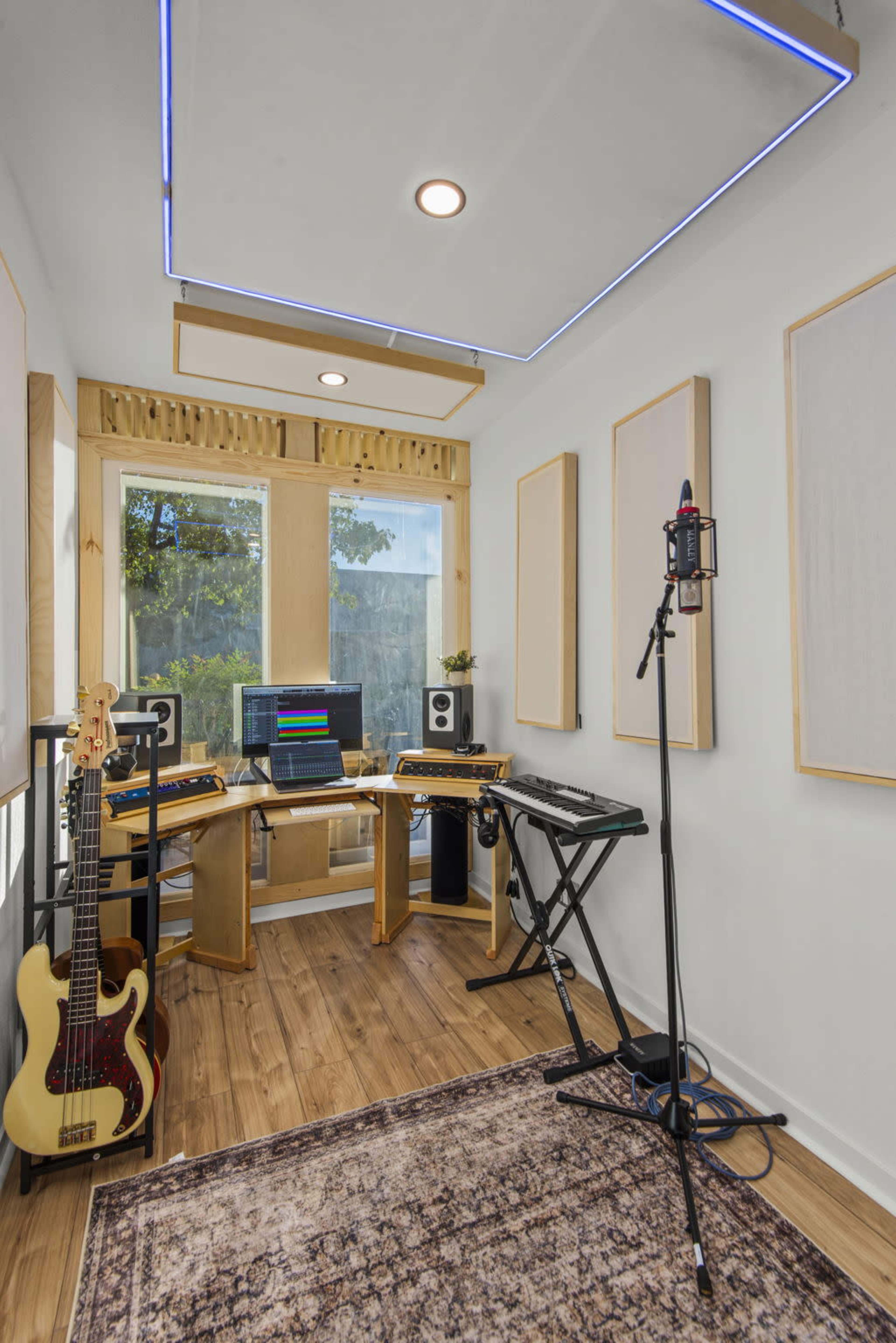 Light-Filled Creative Recording Studio in Westlake Village Image in Westlake Village, Westlake Village, CA
