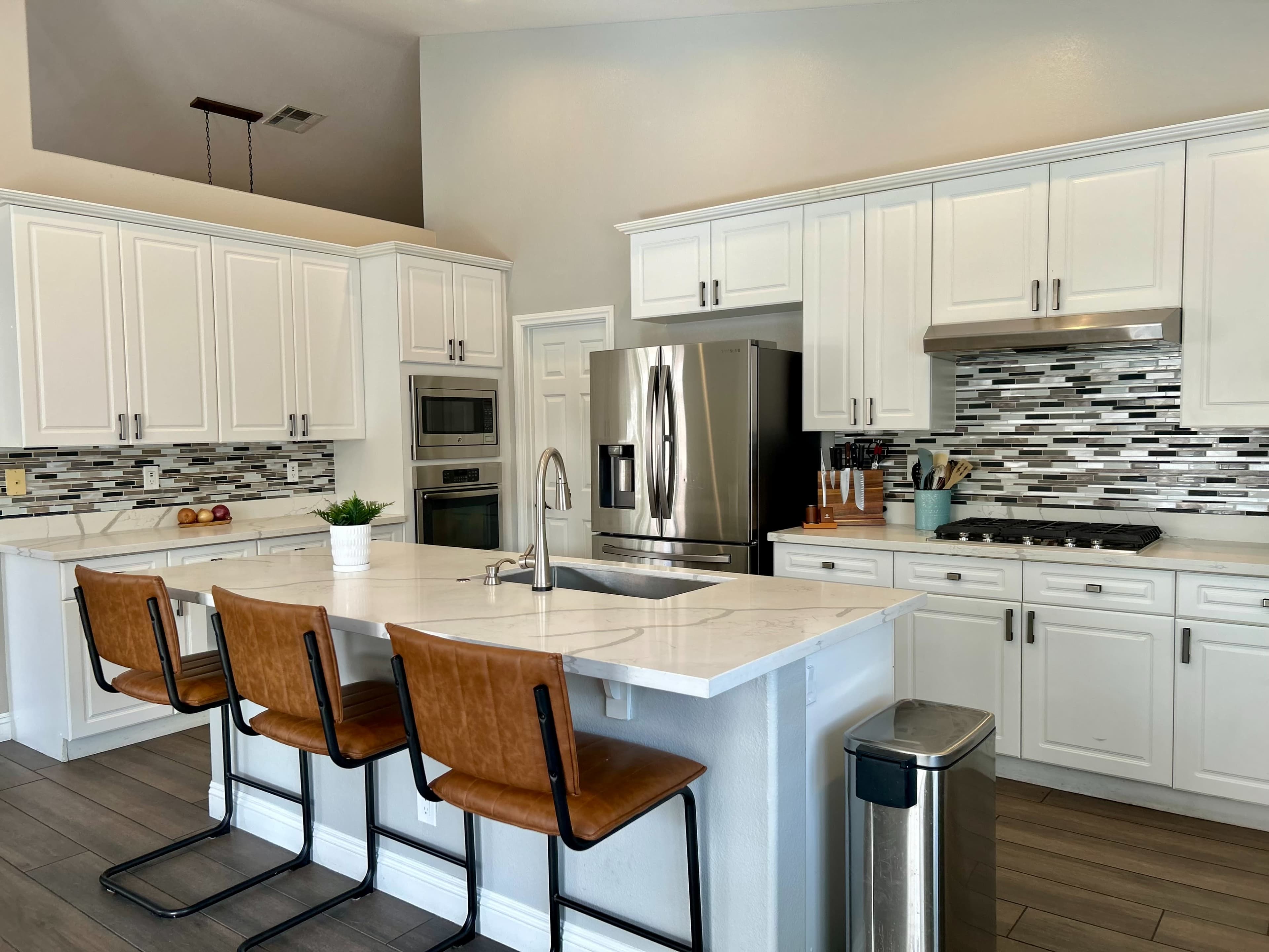 Modern Minimalist home — Open Layout + Poolside Yard Image in Spring Valley, Las Vegas, NV