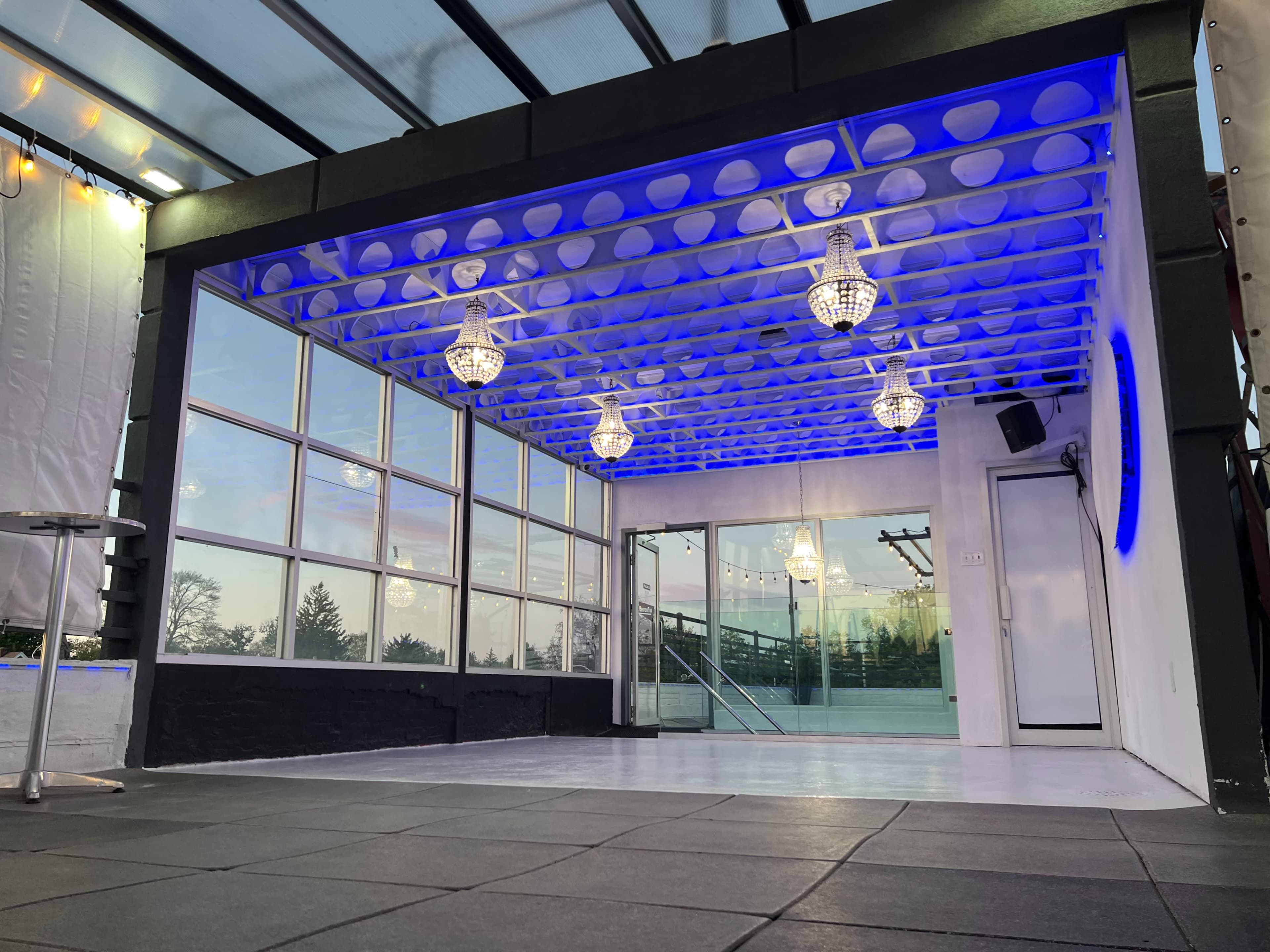 Commissary Kitchens License (H26) w/ ROOFTOP venue available Image in Ozone Park, Ozone Park, NY
