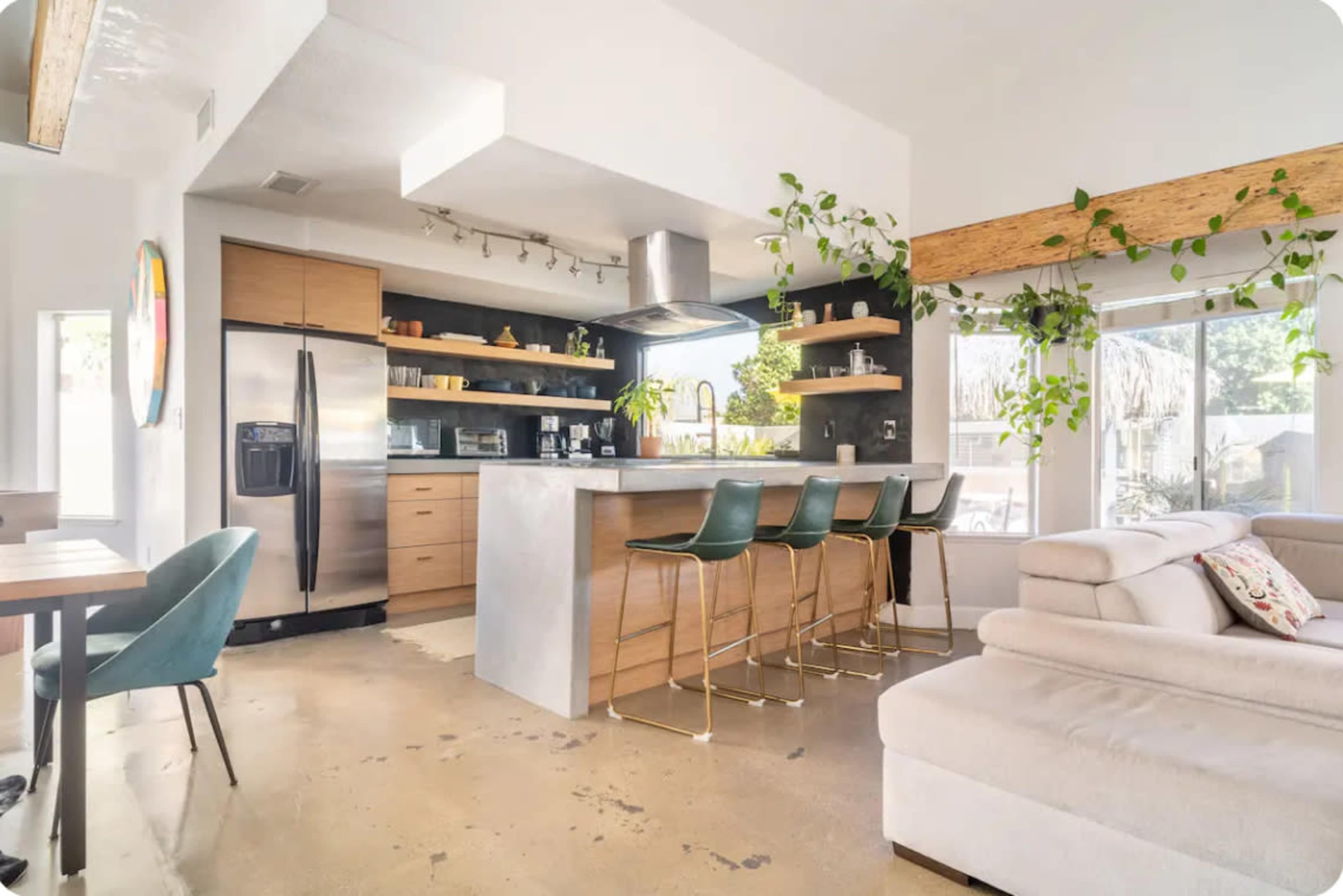 Desert Paradise A Stylish Open Space house with Salt Water Pool & Spa Image in Indio, Indio, CA