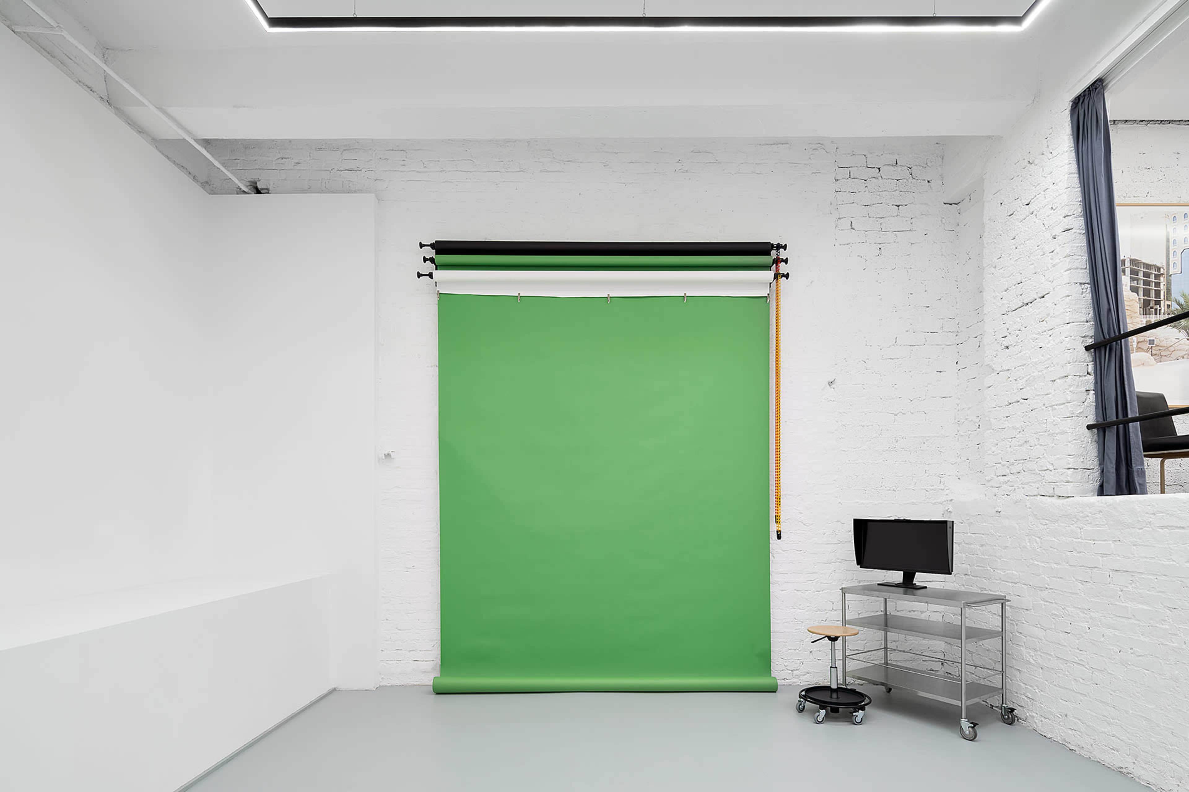 Kunstlichtstudio mit 4,5m Deckenhöhe in Köln Image in Bayenthal, Köln