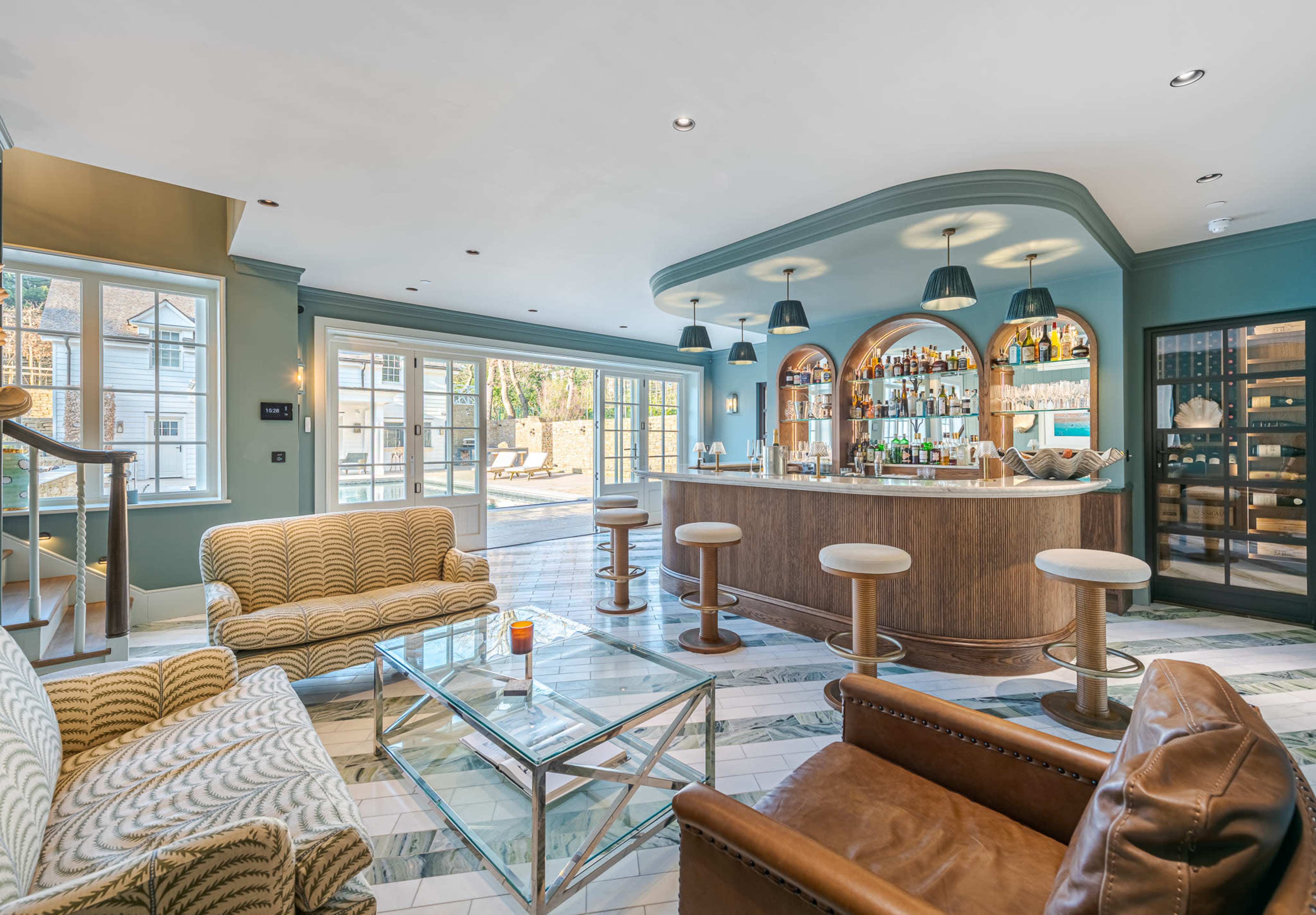 The Hamptons in Cobham with Pool House, Bar and Outdoor Bath Image in Cobham, Surrey, ENG