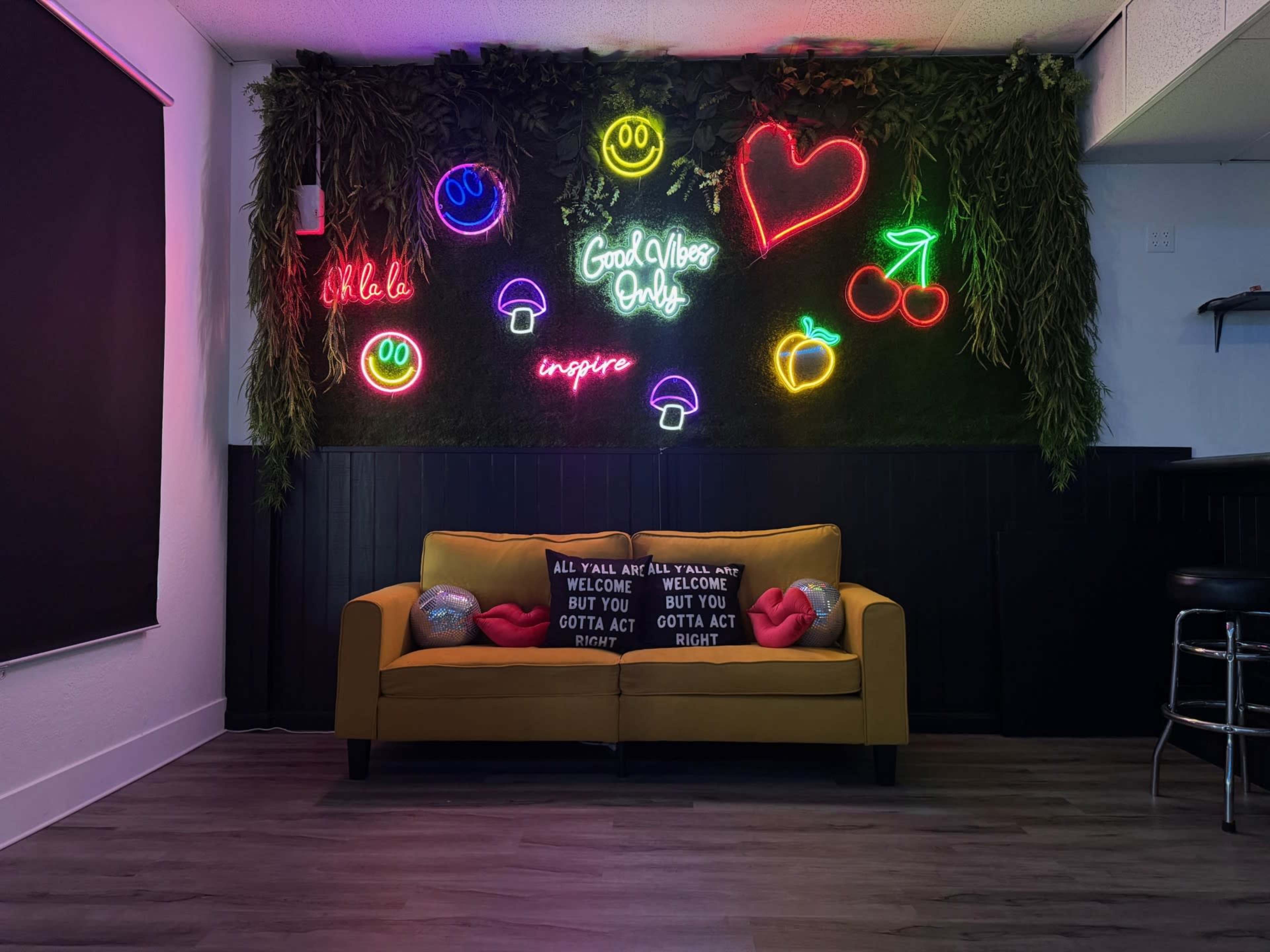 Creative Lounge for Photoshoots, Podcasts & Content Image in North Mountain Village, phoenix, AZ