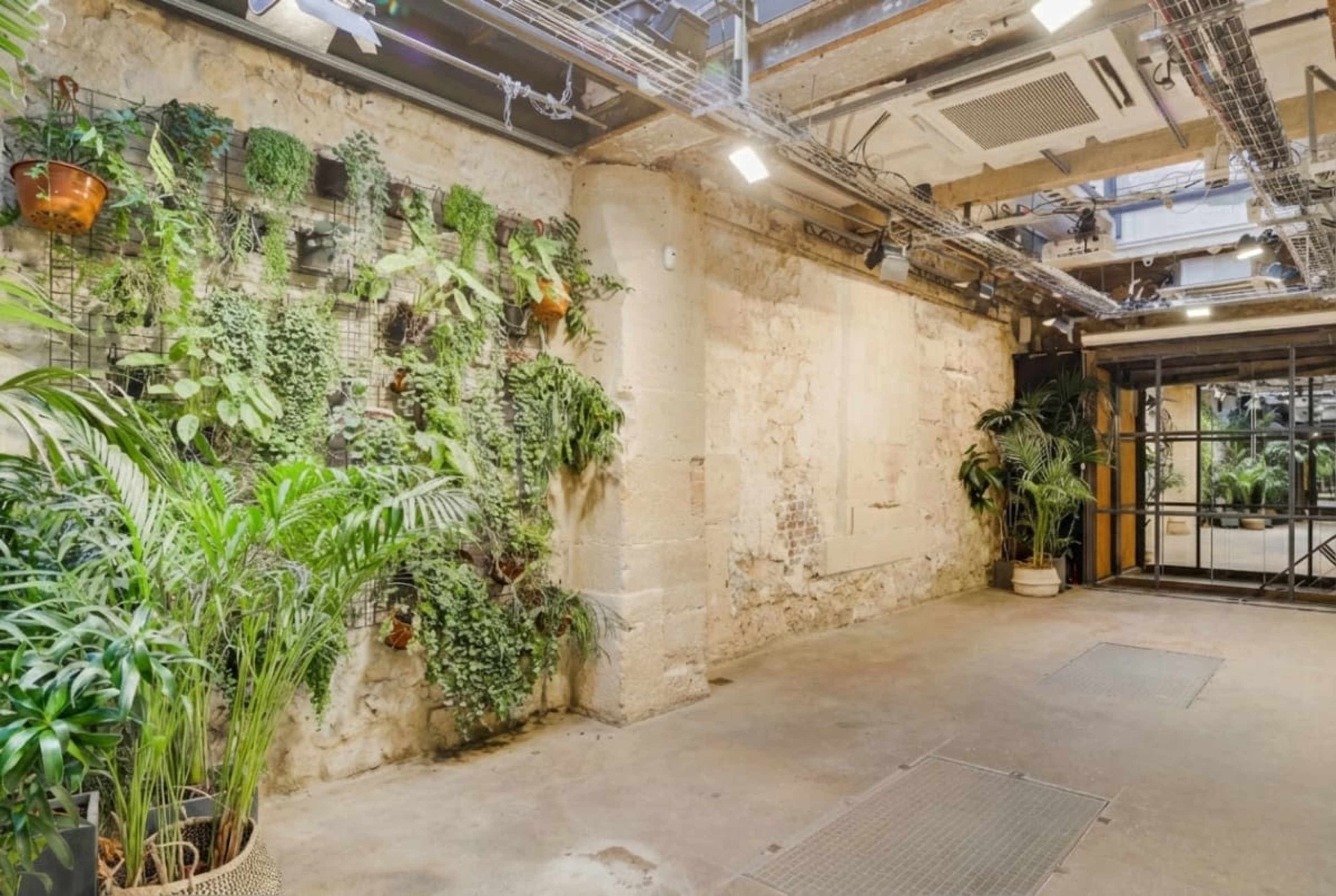 Event Gallery with Skylight in the Opéra District Image in Gaillon, Paris