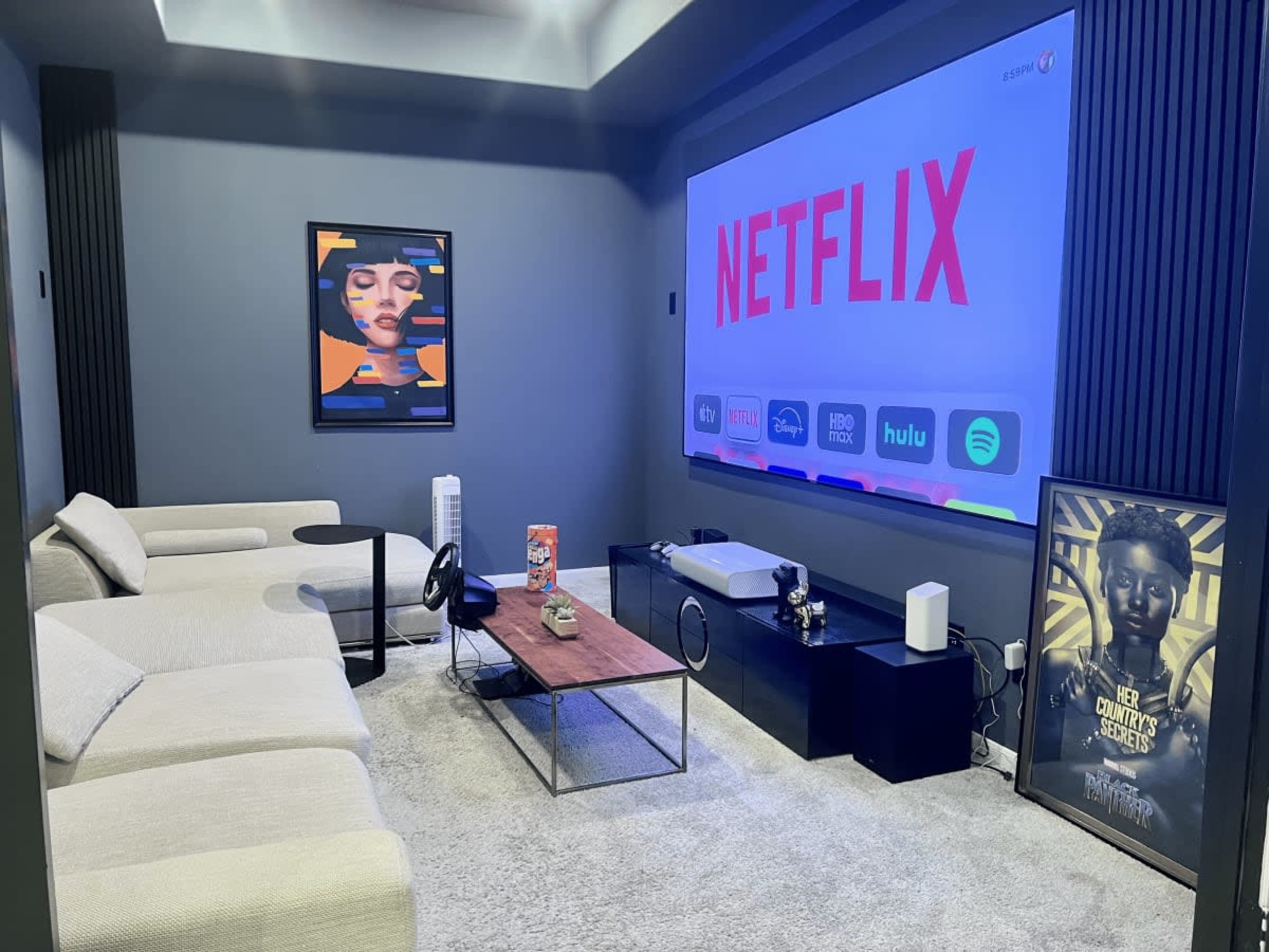 Modern 4BR Smart Home w/  Natural Light – Ideal for Shoots, Content Creation, Small Gatherings & Retreats Image in , Houston, TX