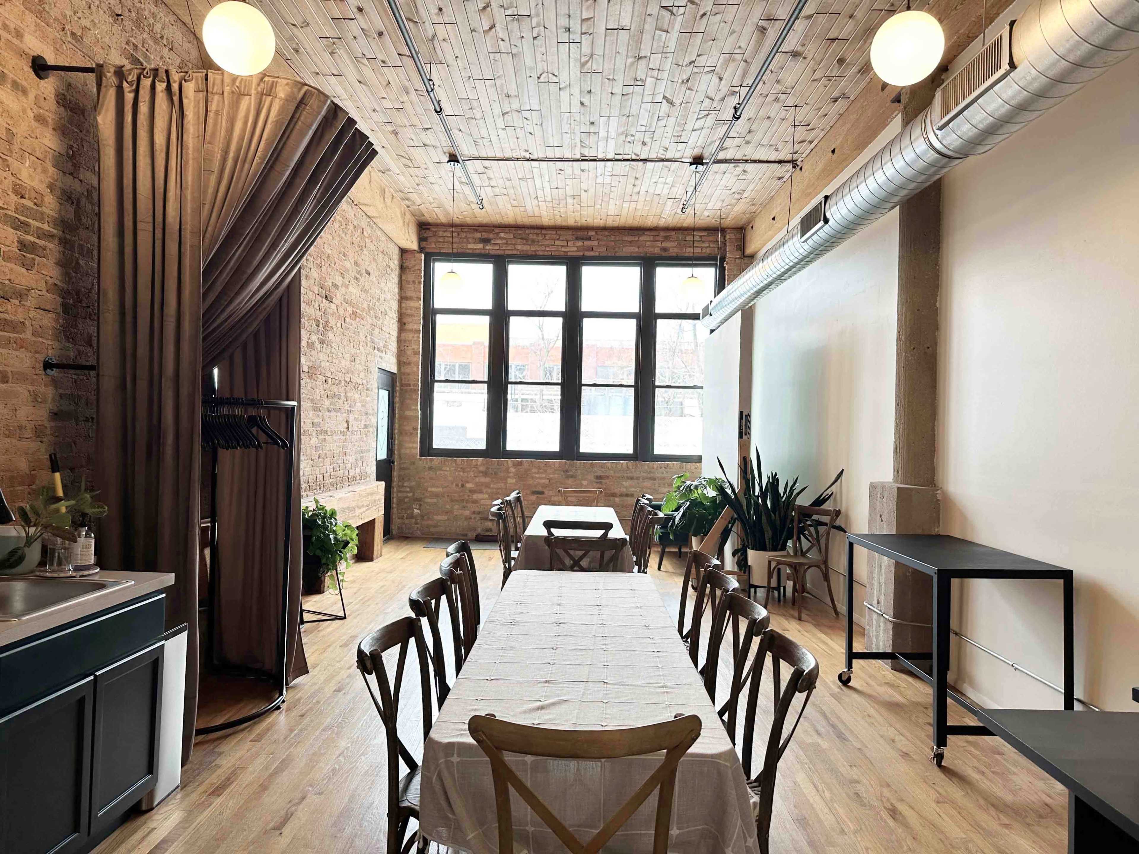 Natural Light Loft Event Space in Lakeview Image in Lake View, Chicago, IL