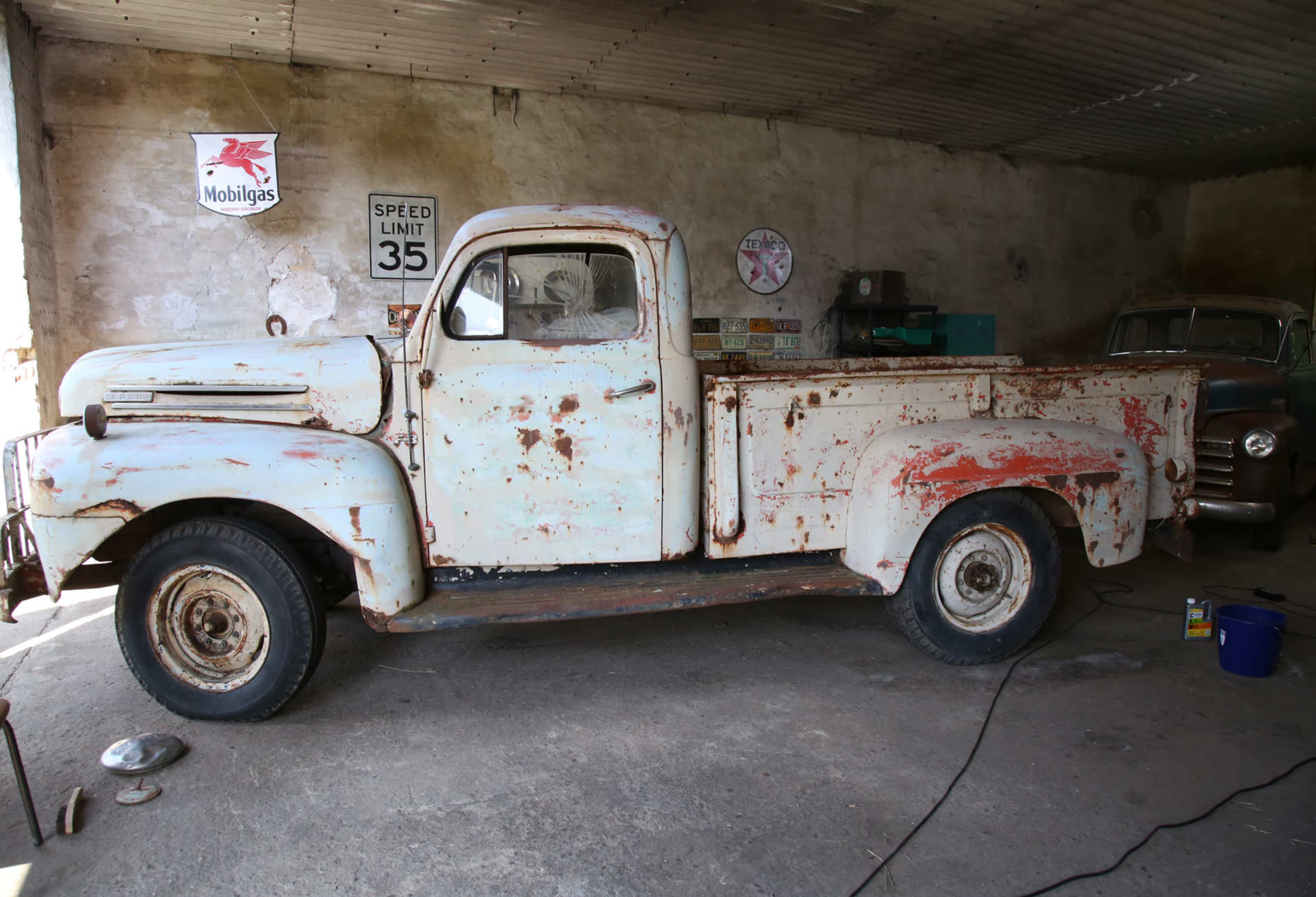 US Garage , oldstyle, Oldtimer Bild in , Schönwalde-Glien, 