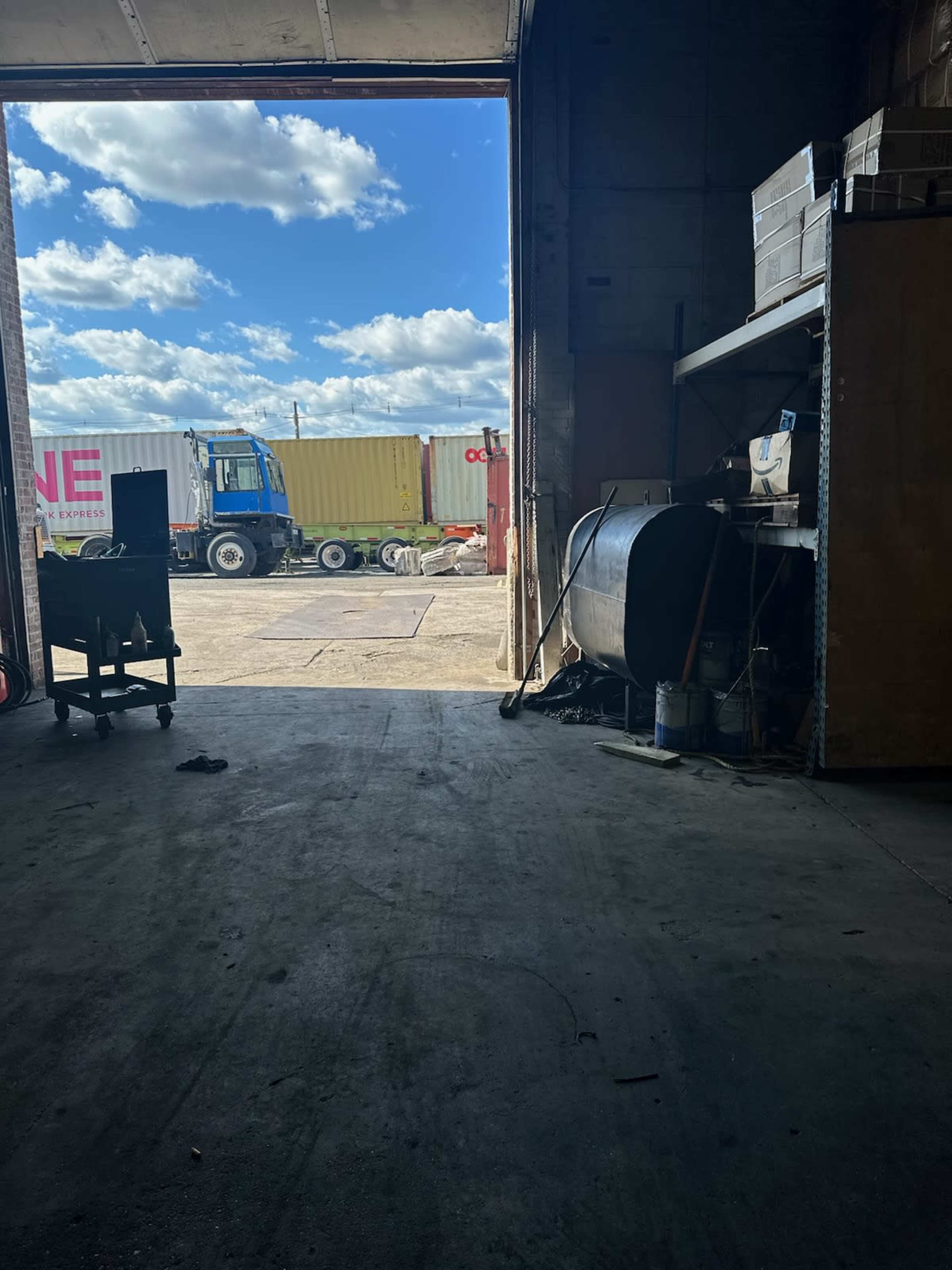Industrial Warehouse Image in Linden, Linden, NJ