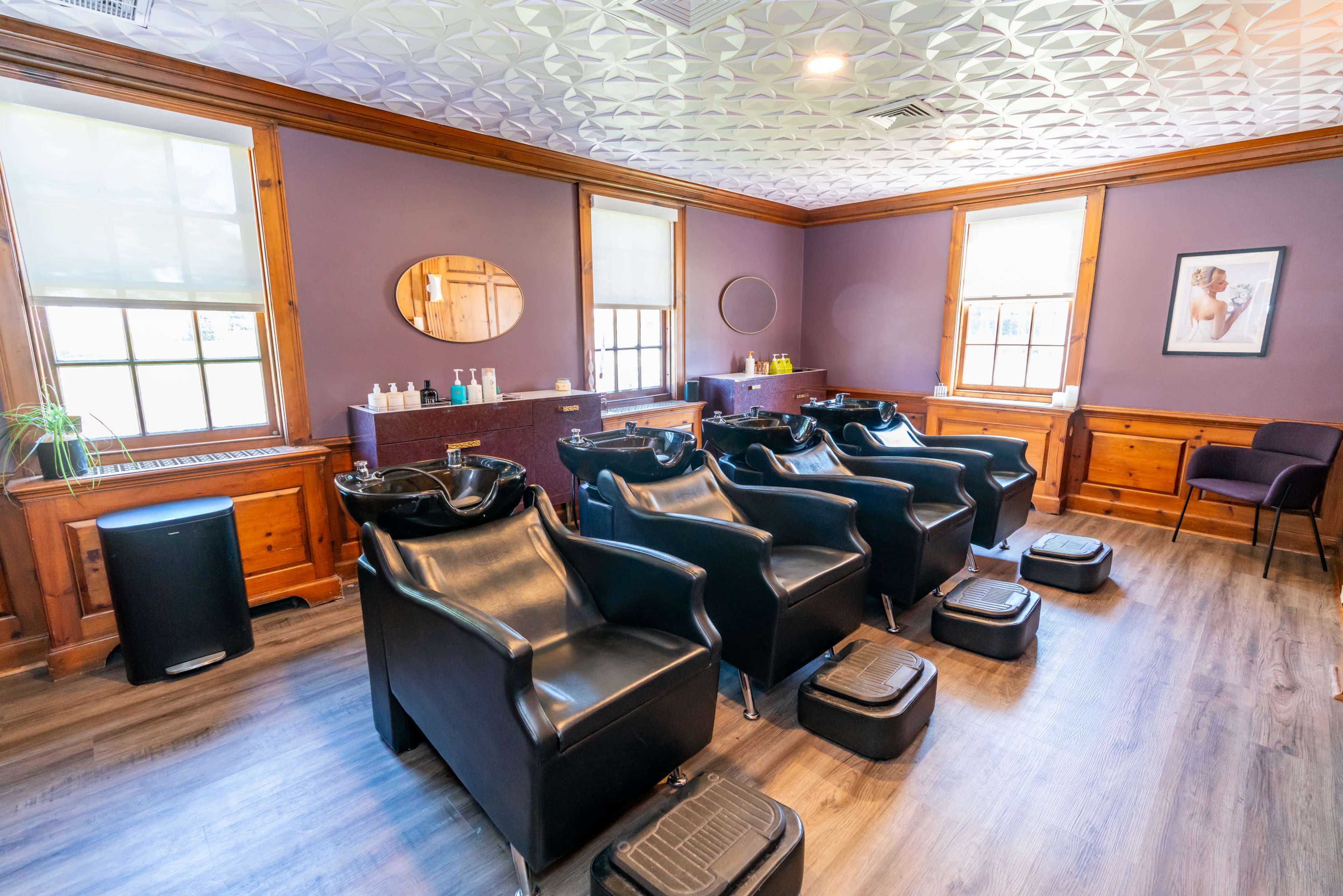 Historical building, old bank with a vault Image in Cromwell, Cromwell, CT