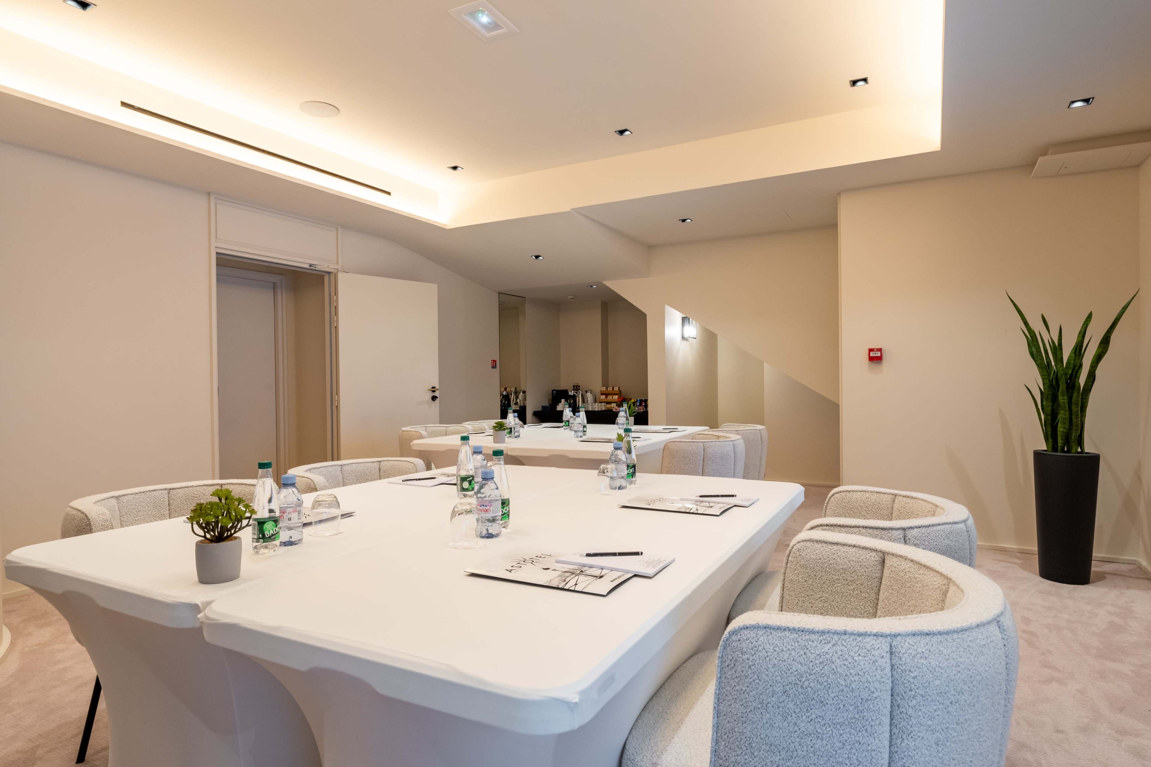 Salle réunion 37m2 - Paris centre - quartier Opéra Image in Chaussée-d'Antin, Paris