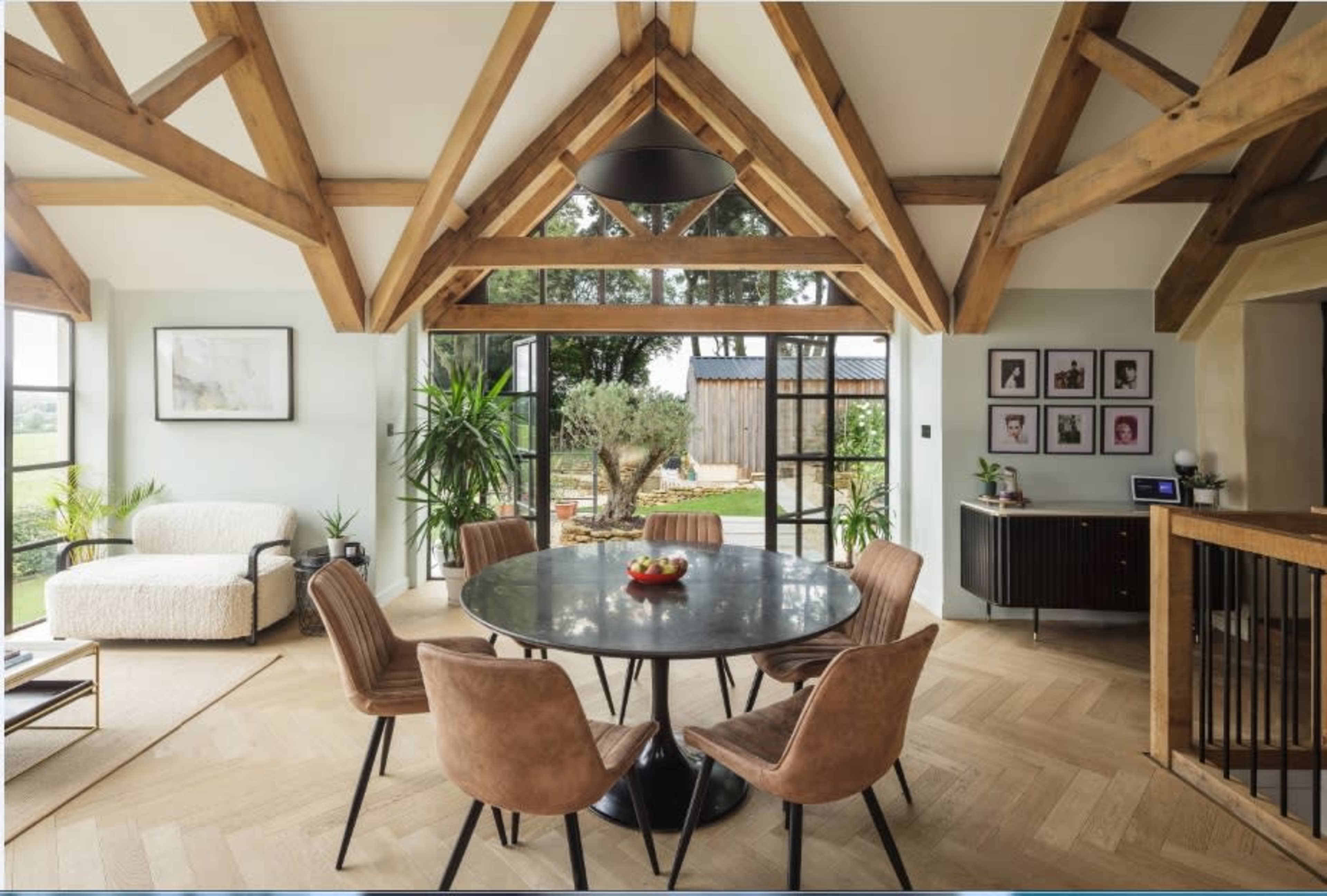 GATEKEEPER’S VIEW Image in Wardington, Banbury, ENG