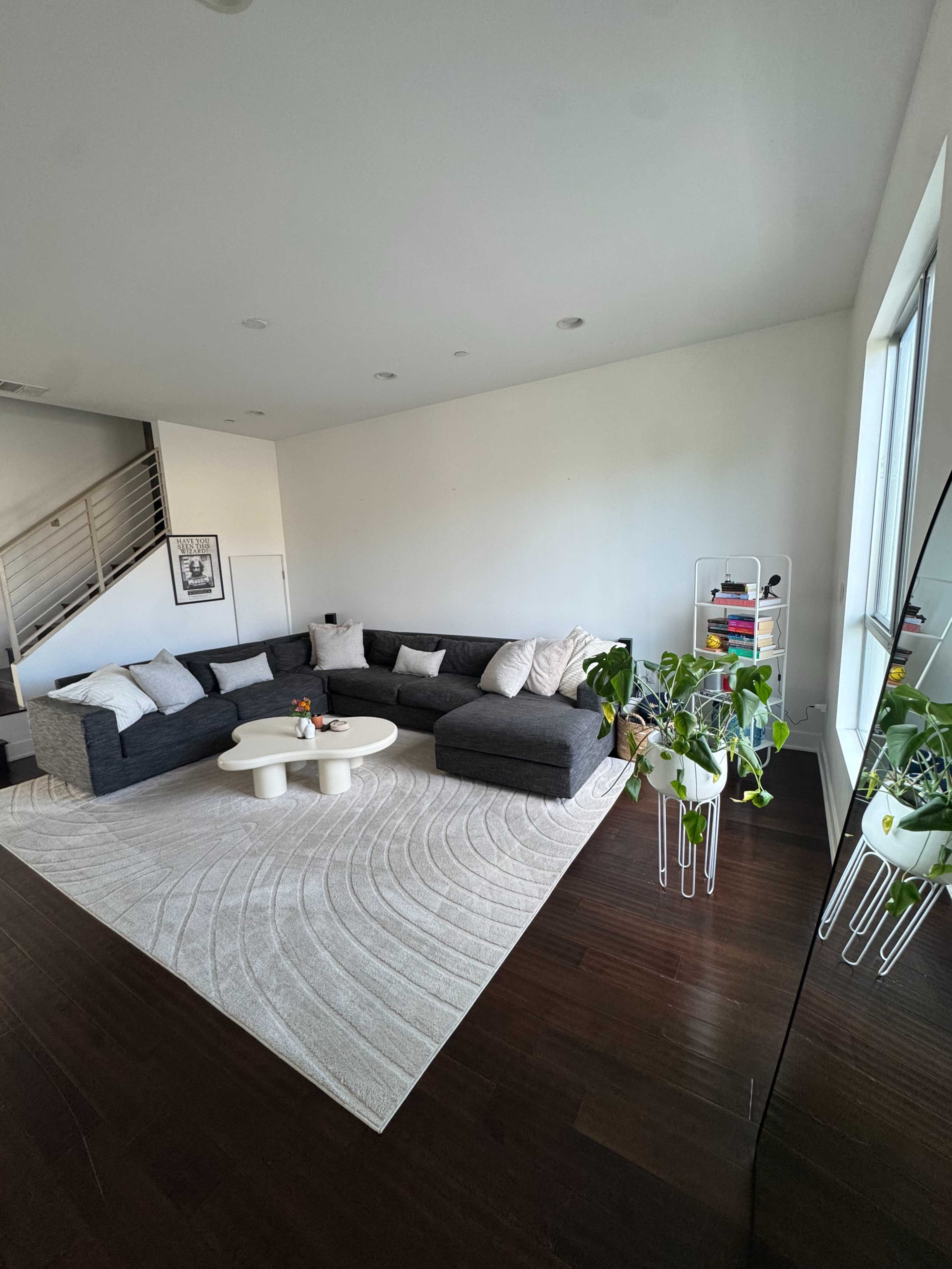 Minimalist Modern LA Home with Natural Light & Rooftop Skyline Views Image in Central LA, Los Angeles, CA