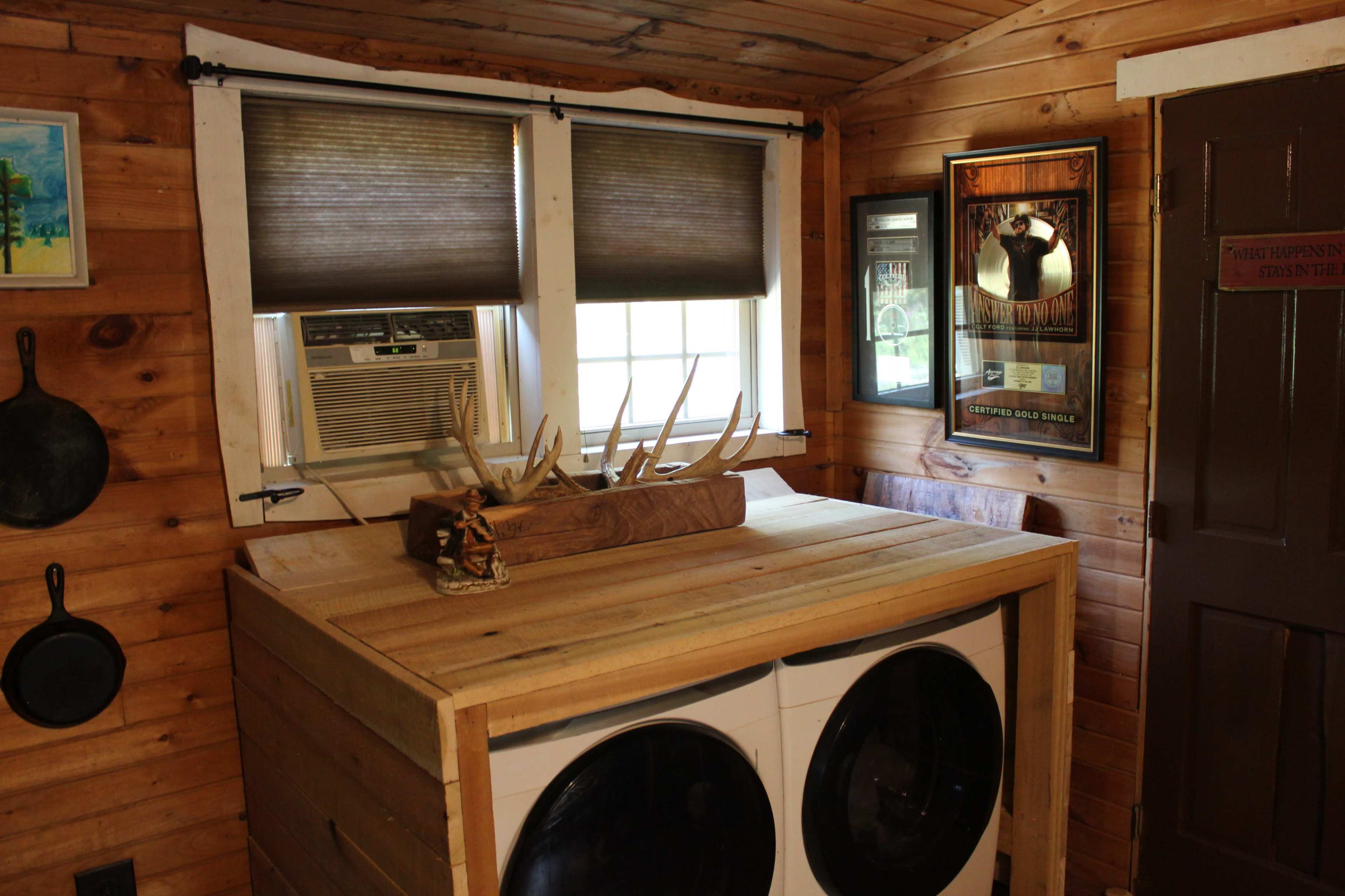 Little Cabin on 73 acres in the TN Hills  (6mi from broadway) Image in Whites Creek, Whites Creek, TN