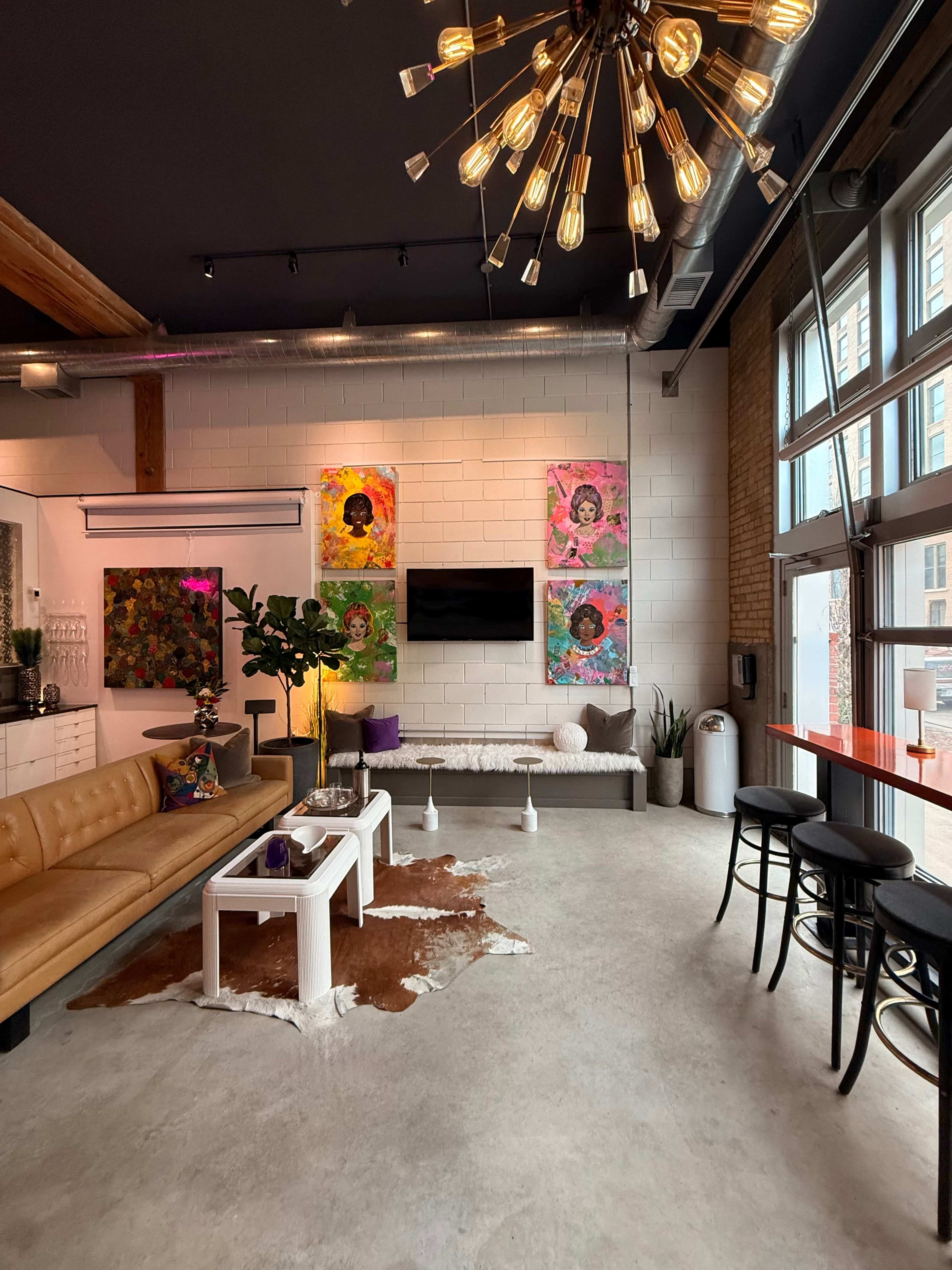 Walk-Up Loft in the Heart of North Loop Image in Central Minneapolis, Minneapolis, MN