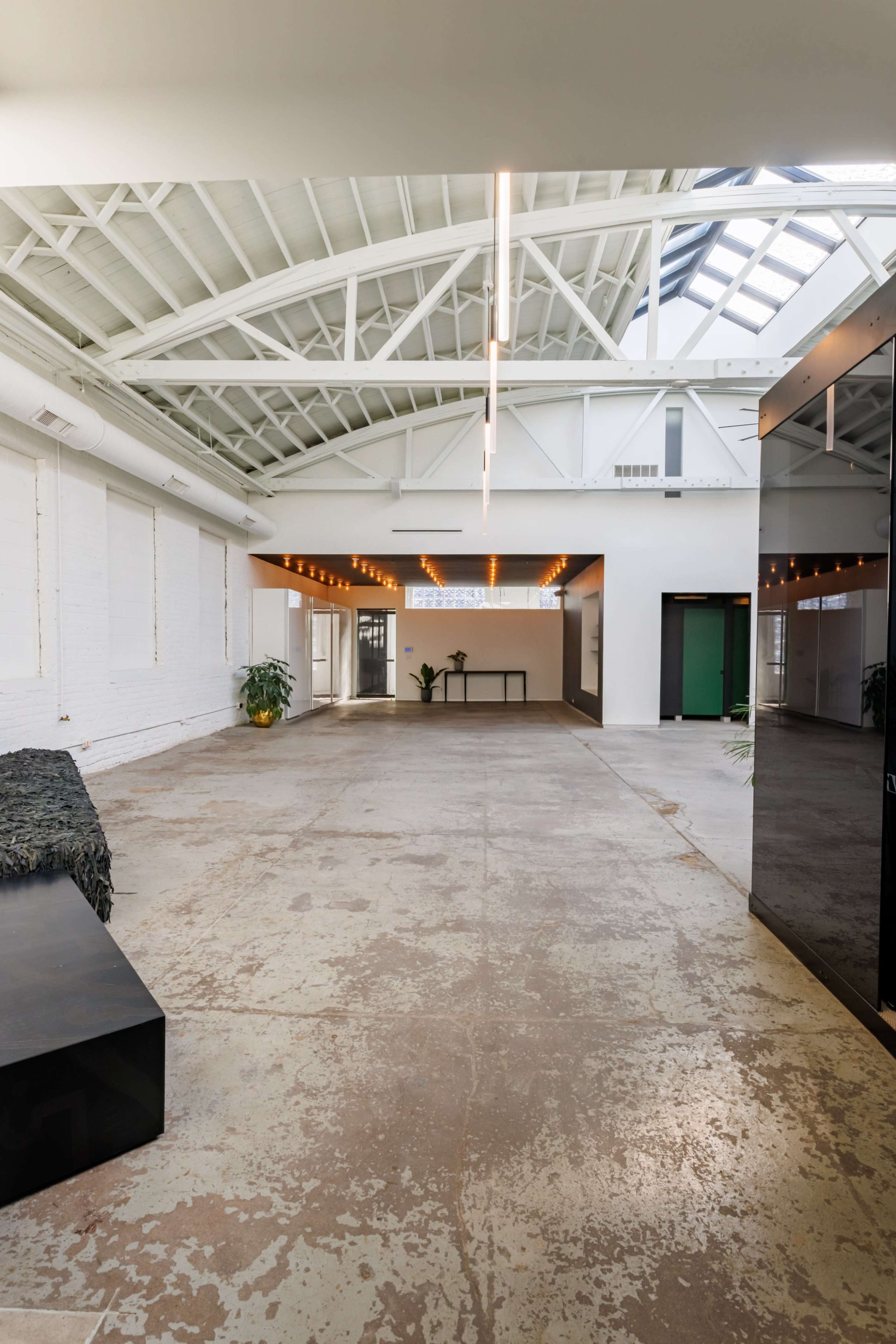Inspiring Bespoke Loft in The Heart of Chicago Image in Humboldt Park, Chicago, IL