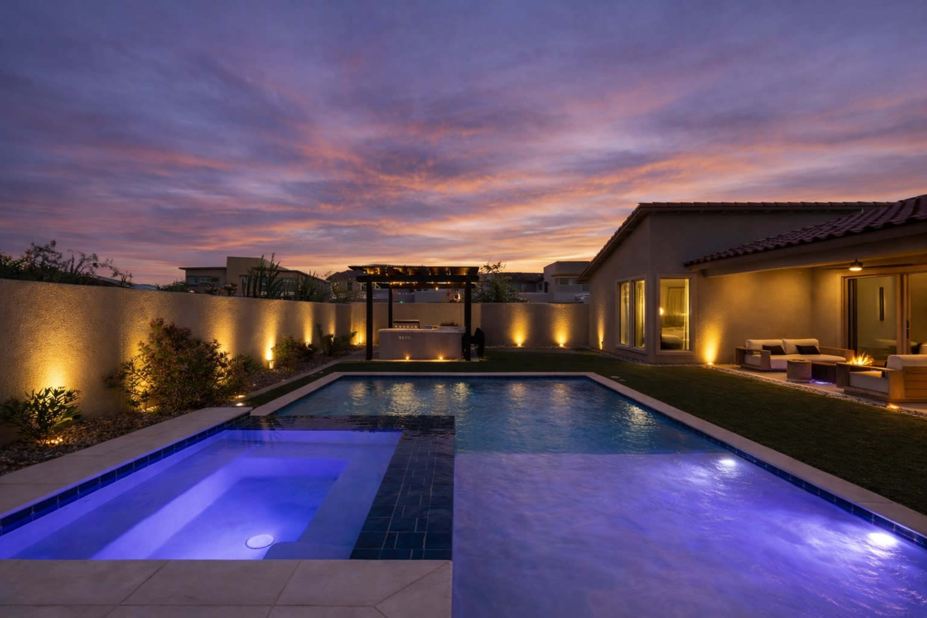 Casa Amara - Designer Home w/ Resort Pool, Spa, & Outdoor Lounge, las ...