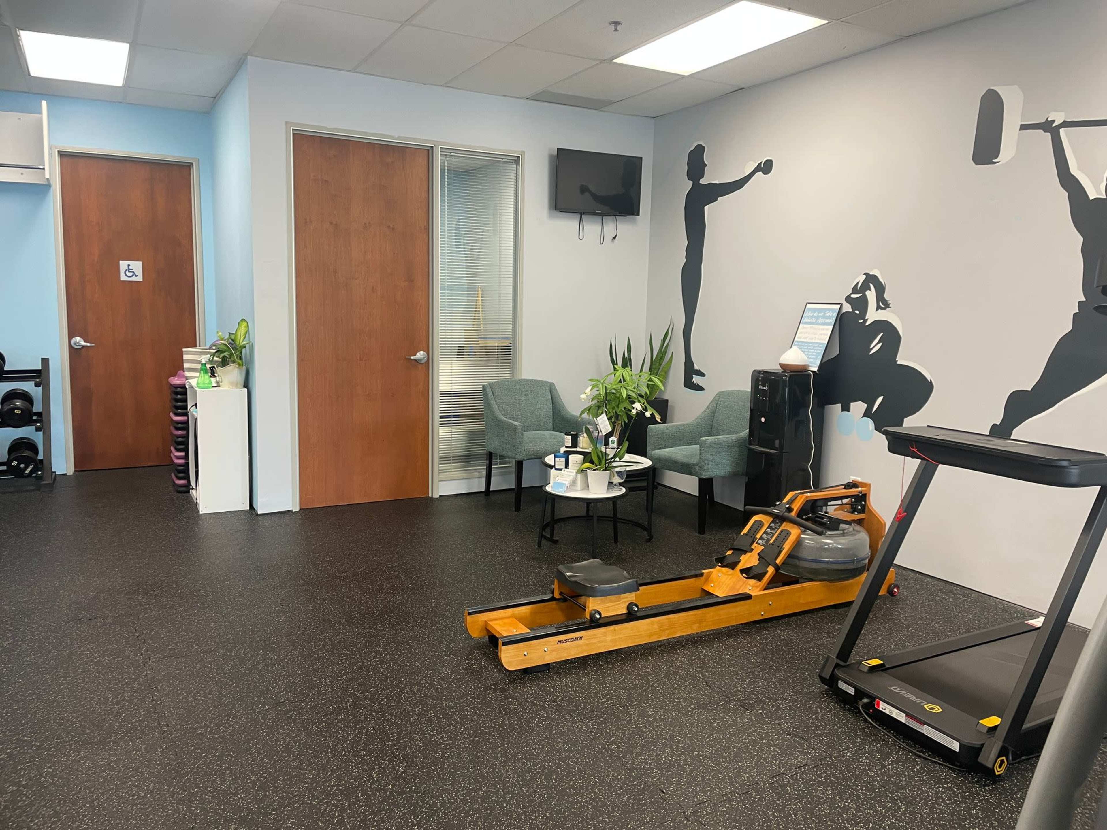 Cute Uptown Fitness Studio Image in York University Heights, North York, ON