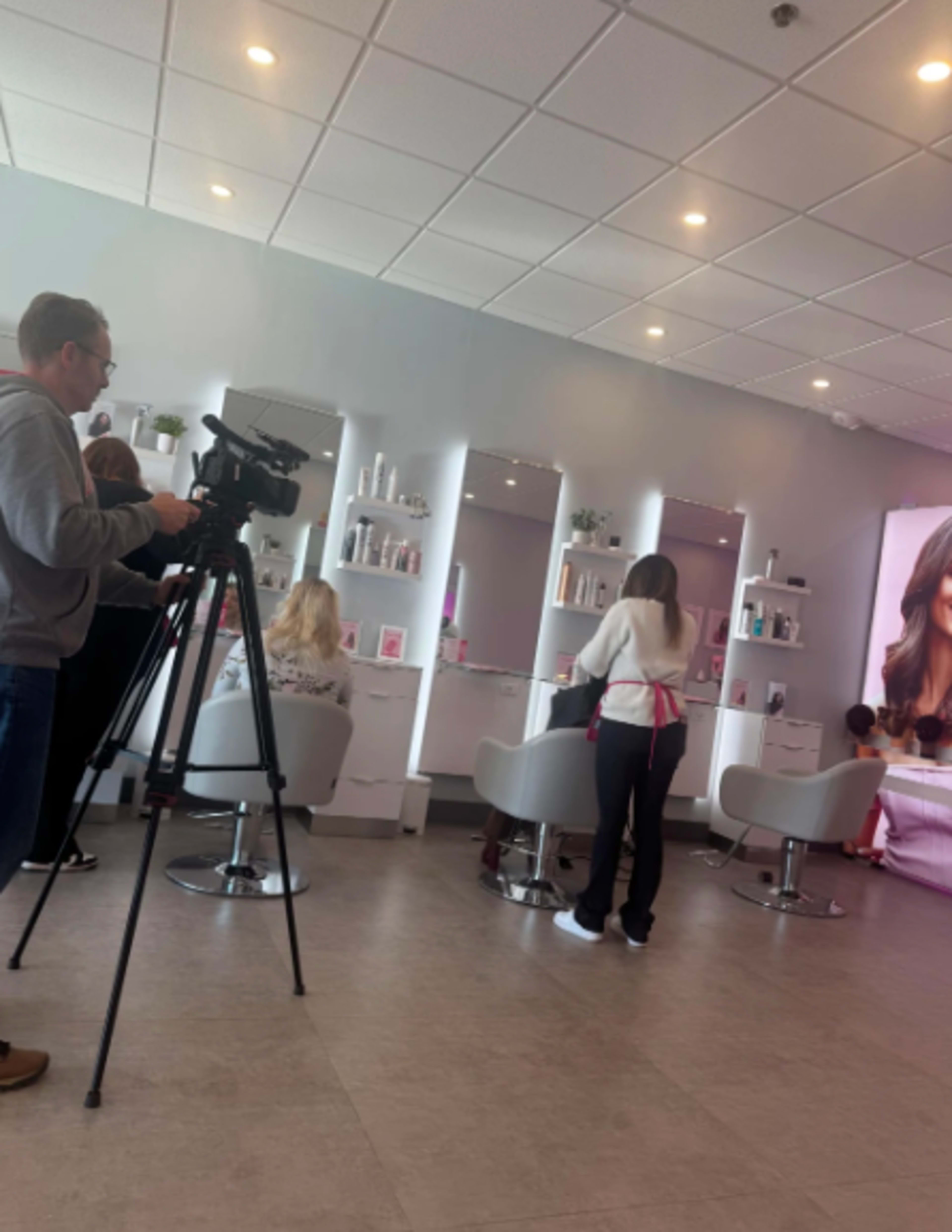 Chic Urban Beauty Studio with Modern Glam Vibes – Perfect for Events & Photoshoots Image in Orange Township, Lewis Center, OH
