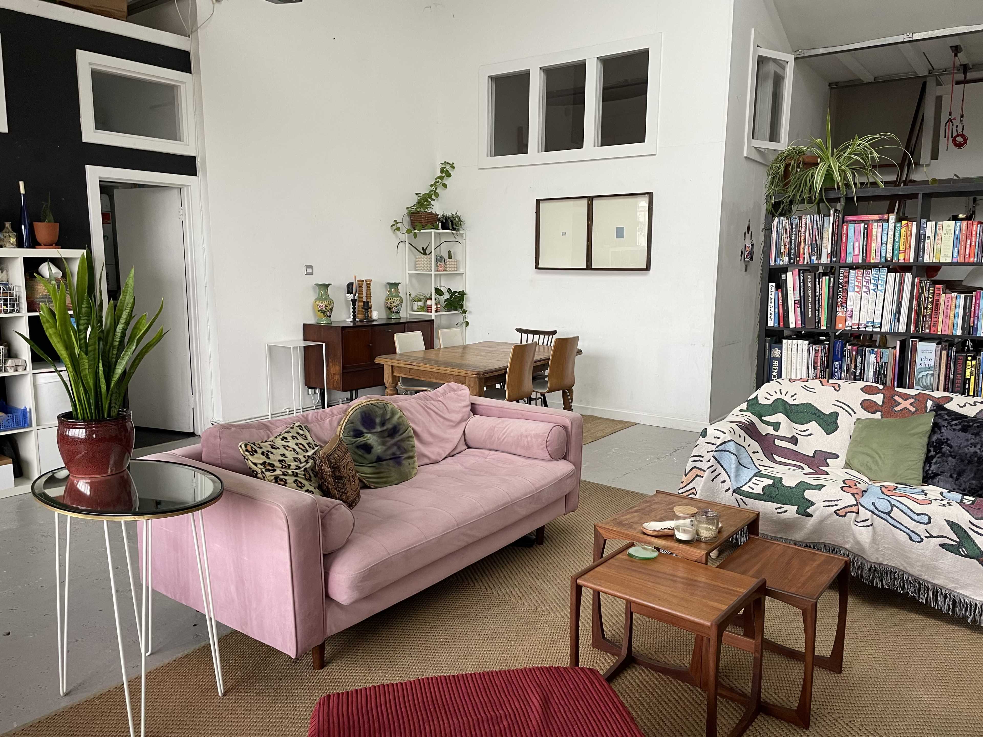 Converted Warehouse Flat in Hackney Wick - Bright and Spacious Image in Stratford, London, ENG