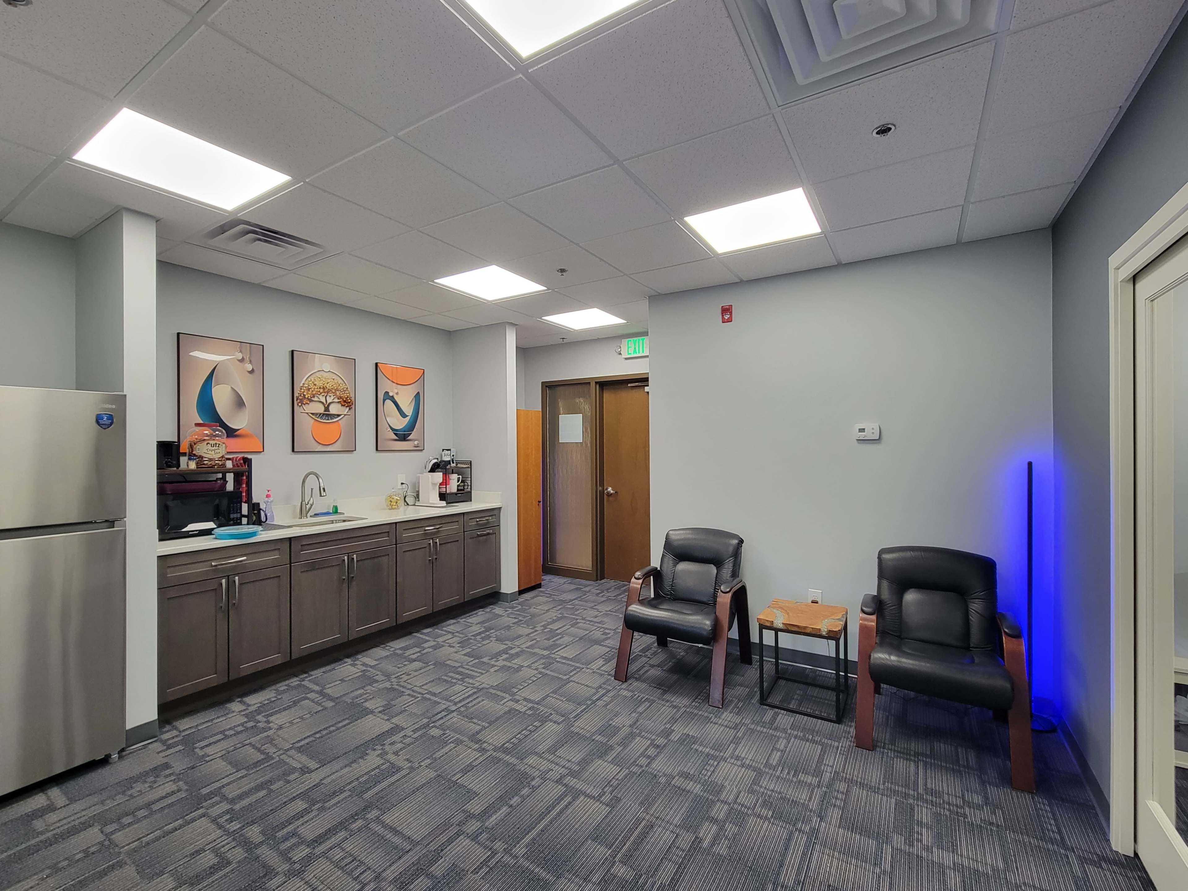 Professional Meeting Room w/Bathroom & Kitchenette Image in Owings Mills, Owings Mills, MD