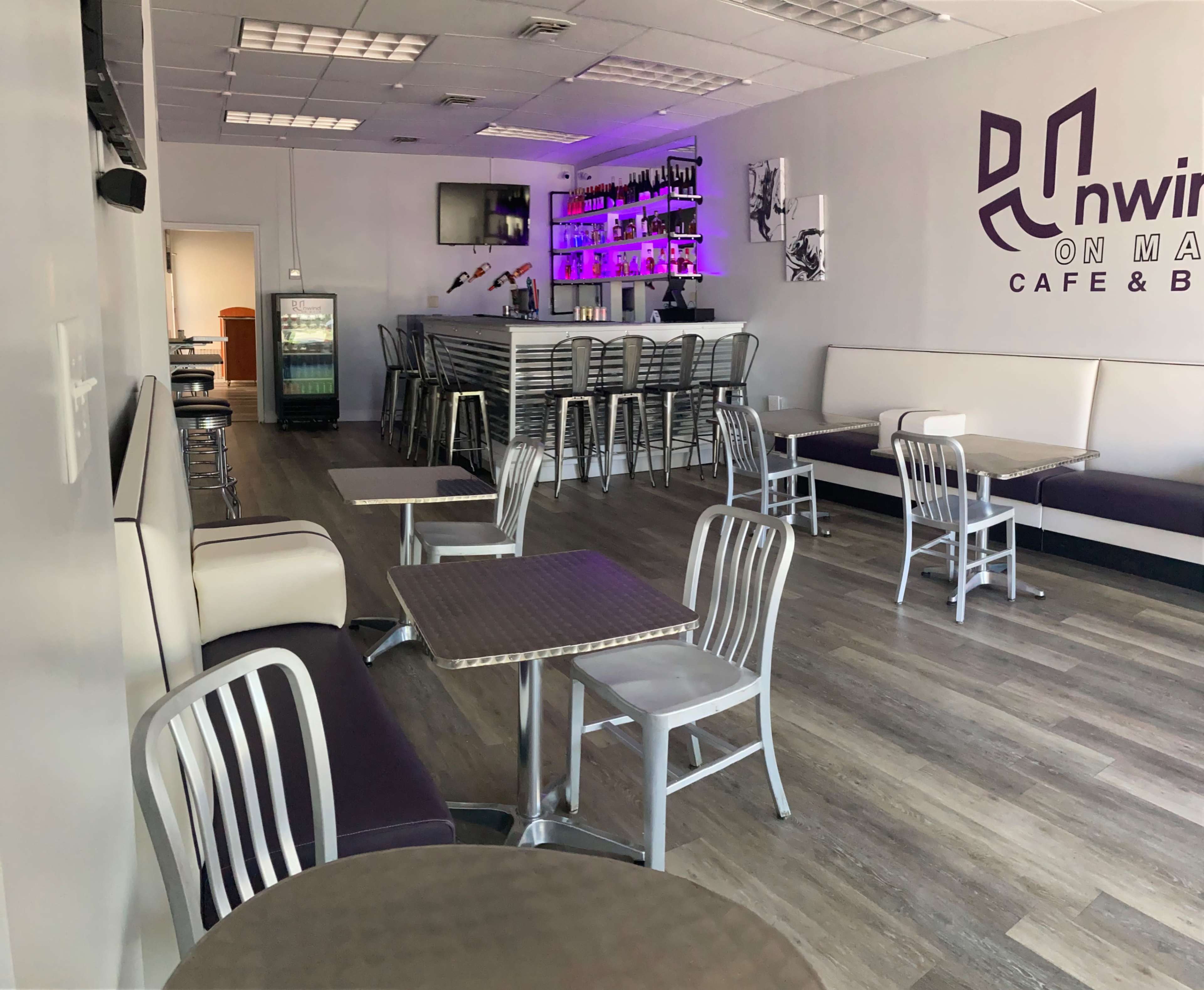 Chic & Sophisticated High Point Lounge with Upscale Ambiance Image in High Point, High Point, NC