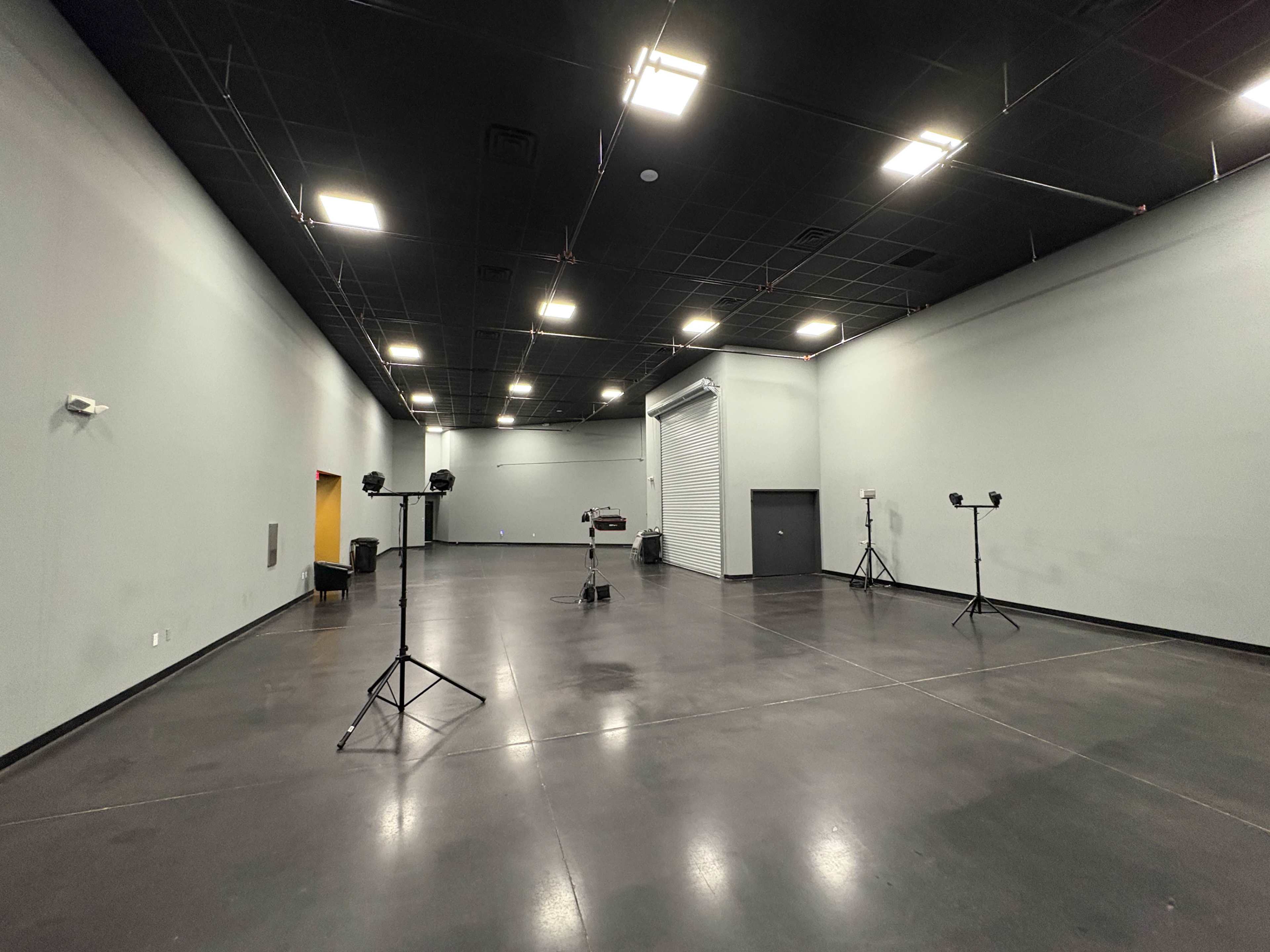 Sleek, Modern Creative Studio with Reception, Lounge & Warehouse Space — Perfect for Photo, Video, Events -  7 minutes from MCO Image in Airport North, Orlando, FL