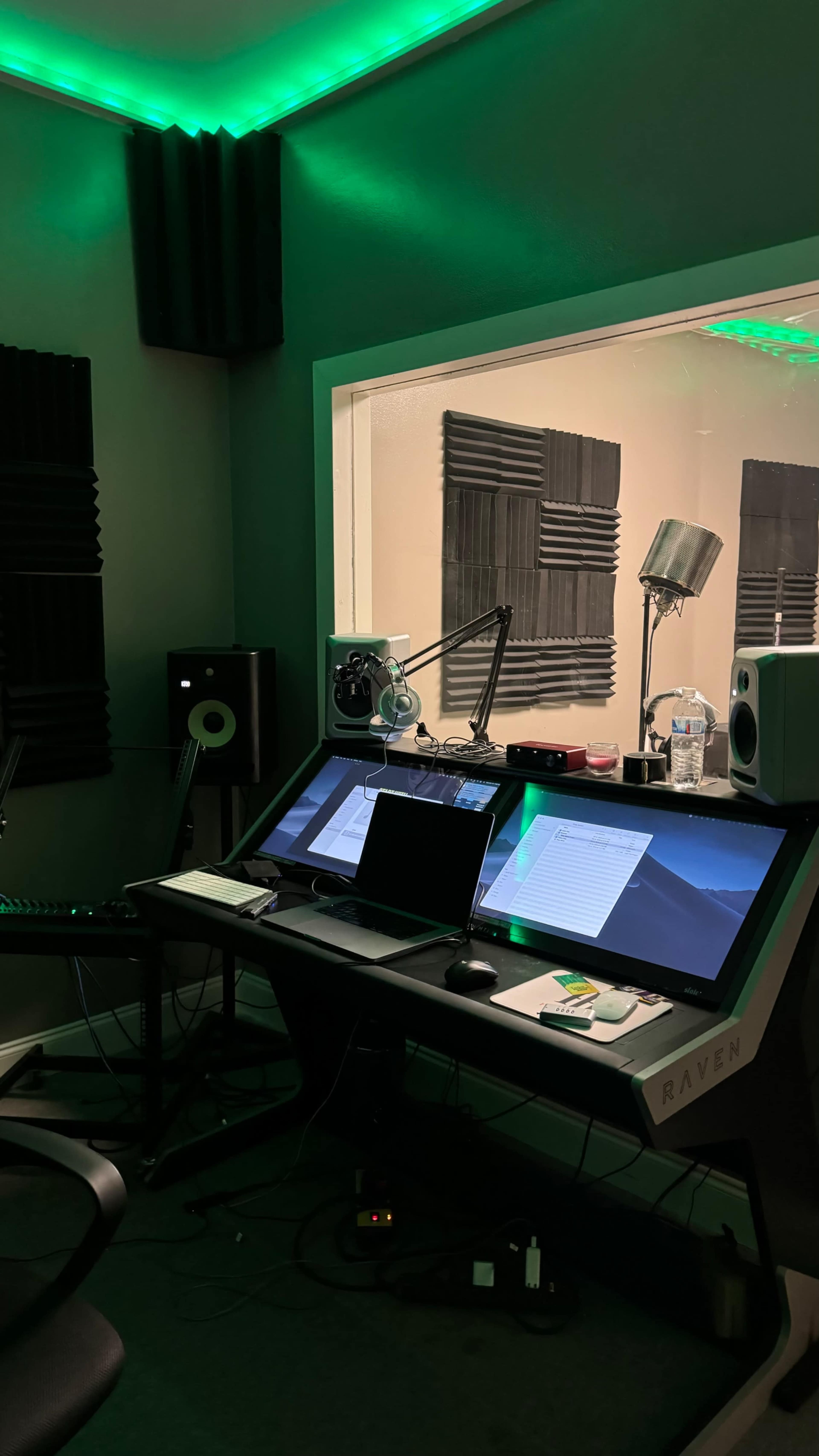 Urban Downtown Hair Salon with Event Space, Content space for Photo shoots, podcast, video shoots & music recording Image in Richardson, Richardson, TX