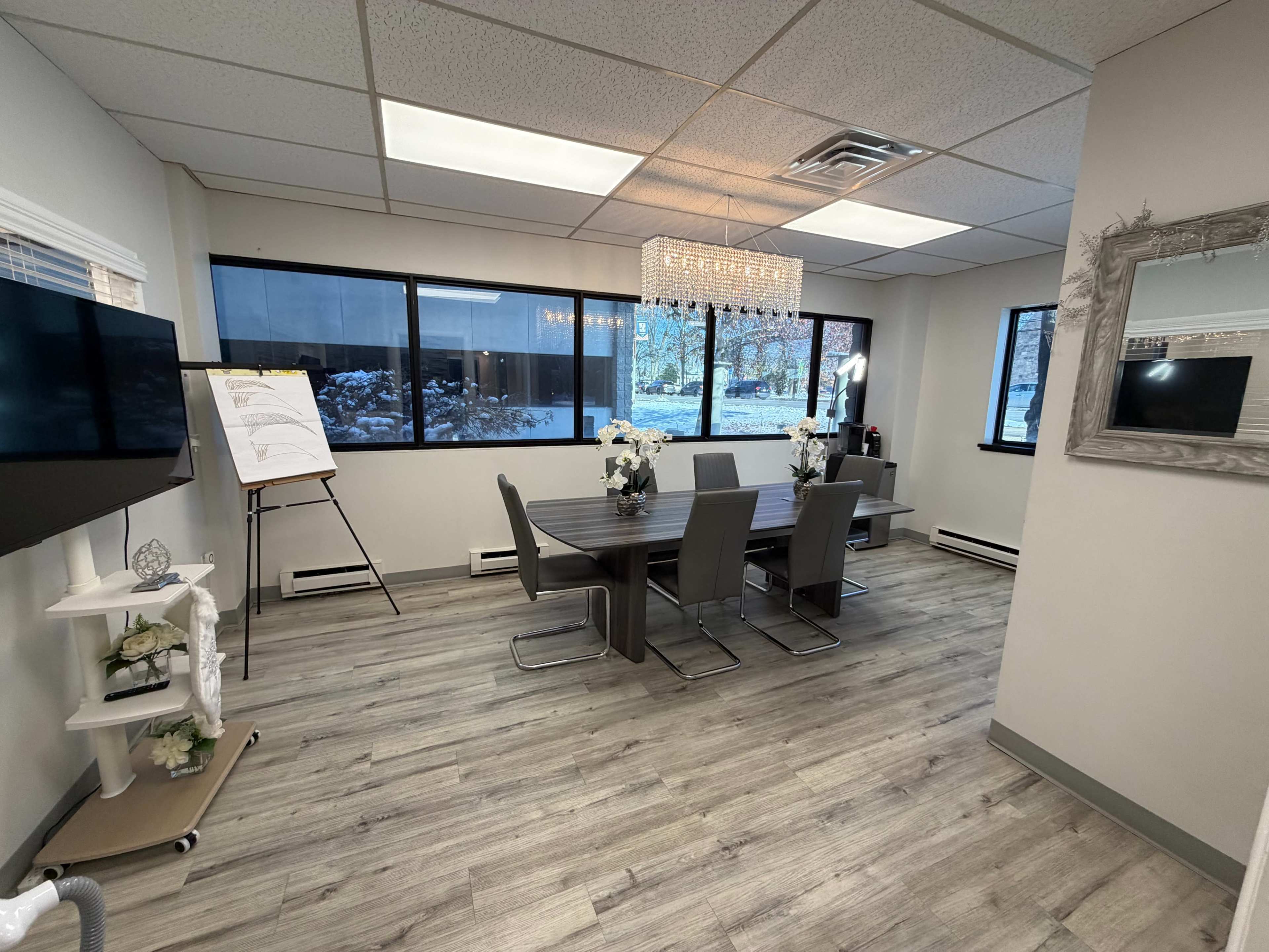 Elite Minimalist-Chic Suite for 12 | Luminous & Modern Image in Rahway, Rahway, NJ