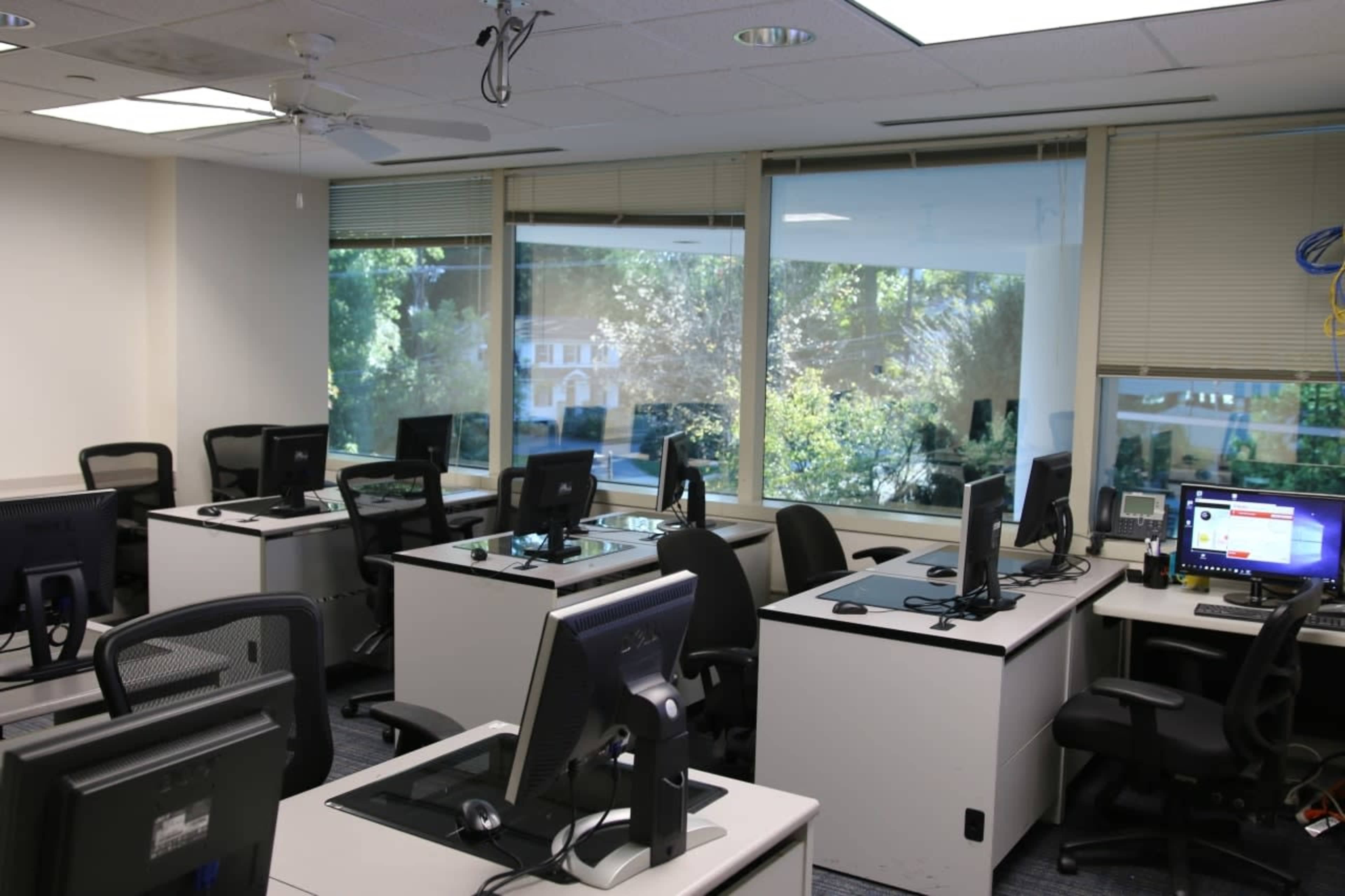“Modern Computer Classroom for IT Training, Workshops, and Seminars in Rockville Image in North Bethesda, Rockville, MD