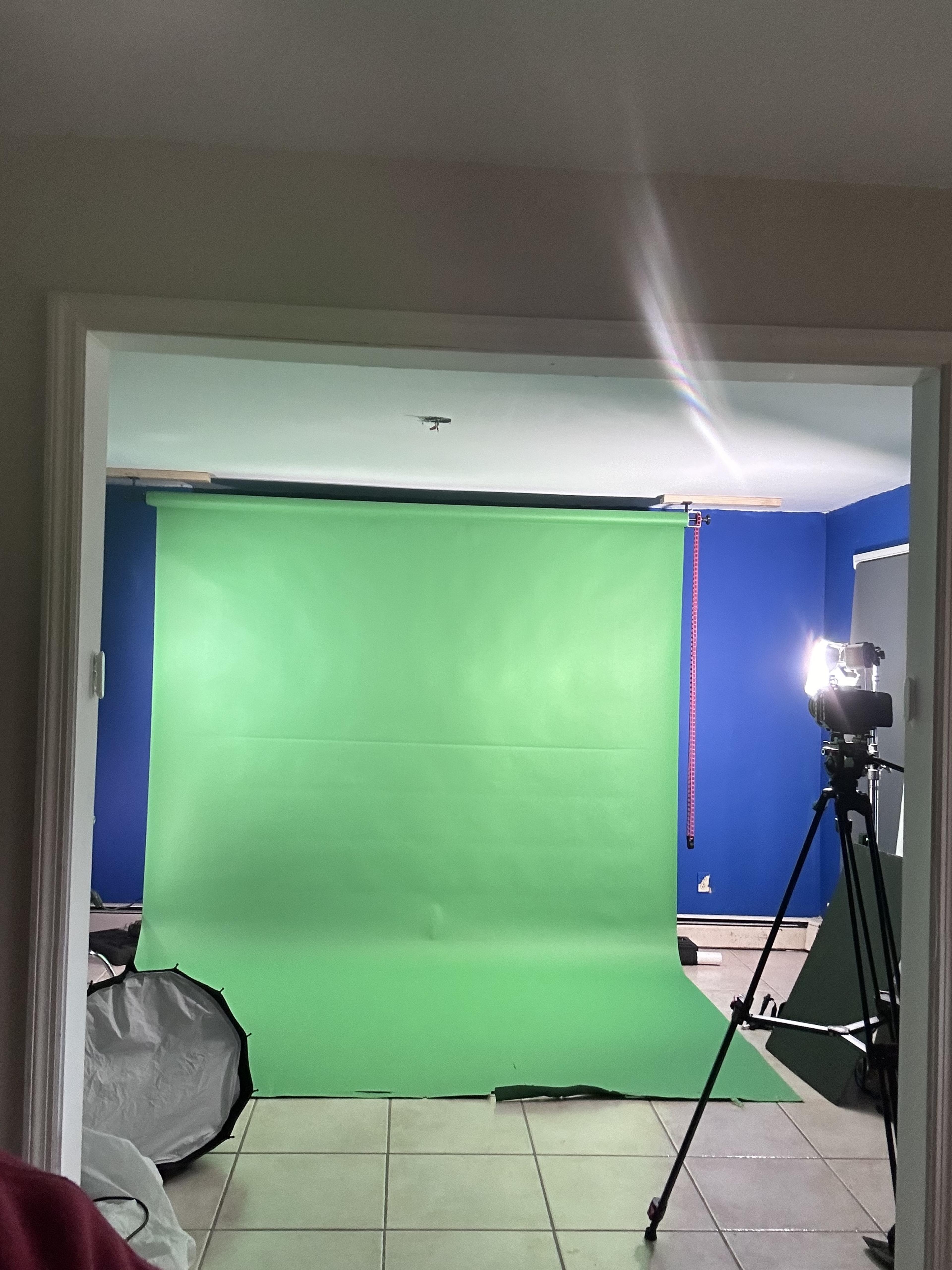 Versatile Content Creation House with Full Gym and Media Room Image in Brookhaven, Mount Sinai, NY