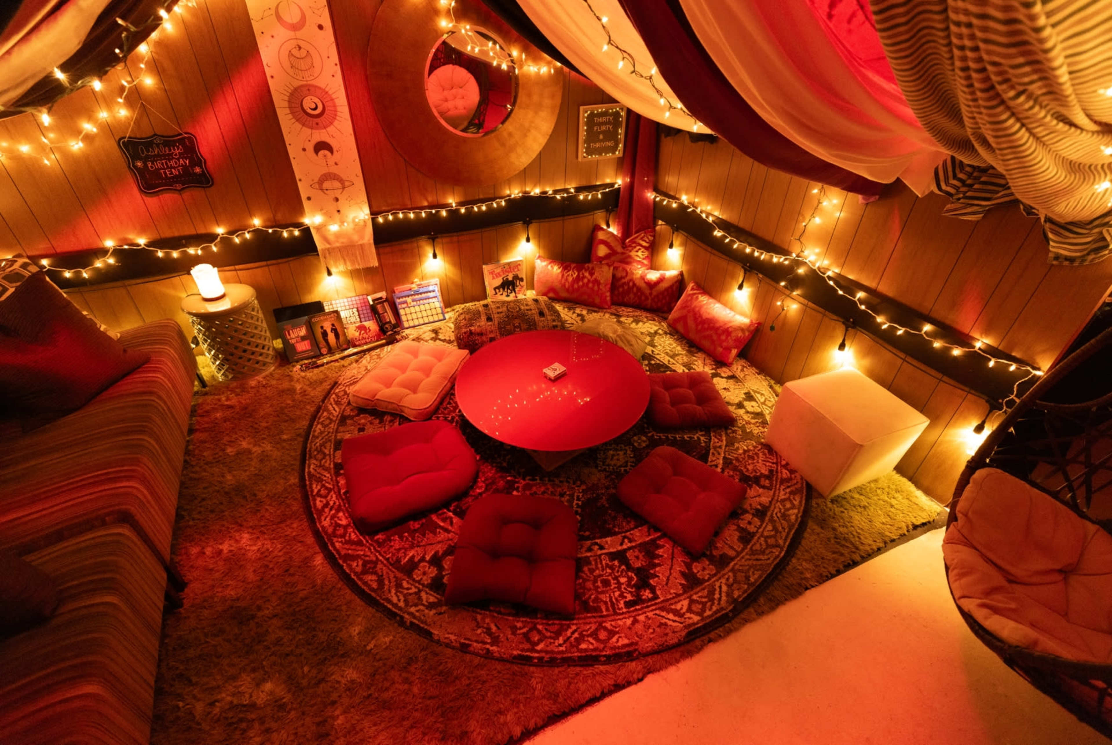 Cozy Corner Tent Image in East Paris, Grand rapids, MI