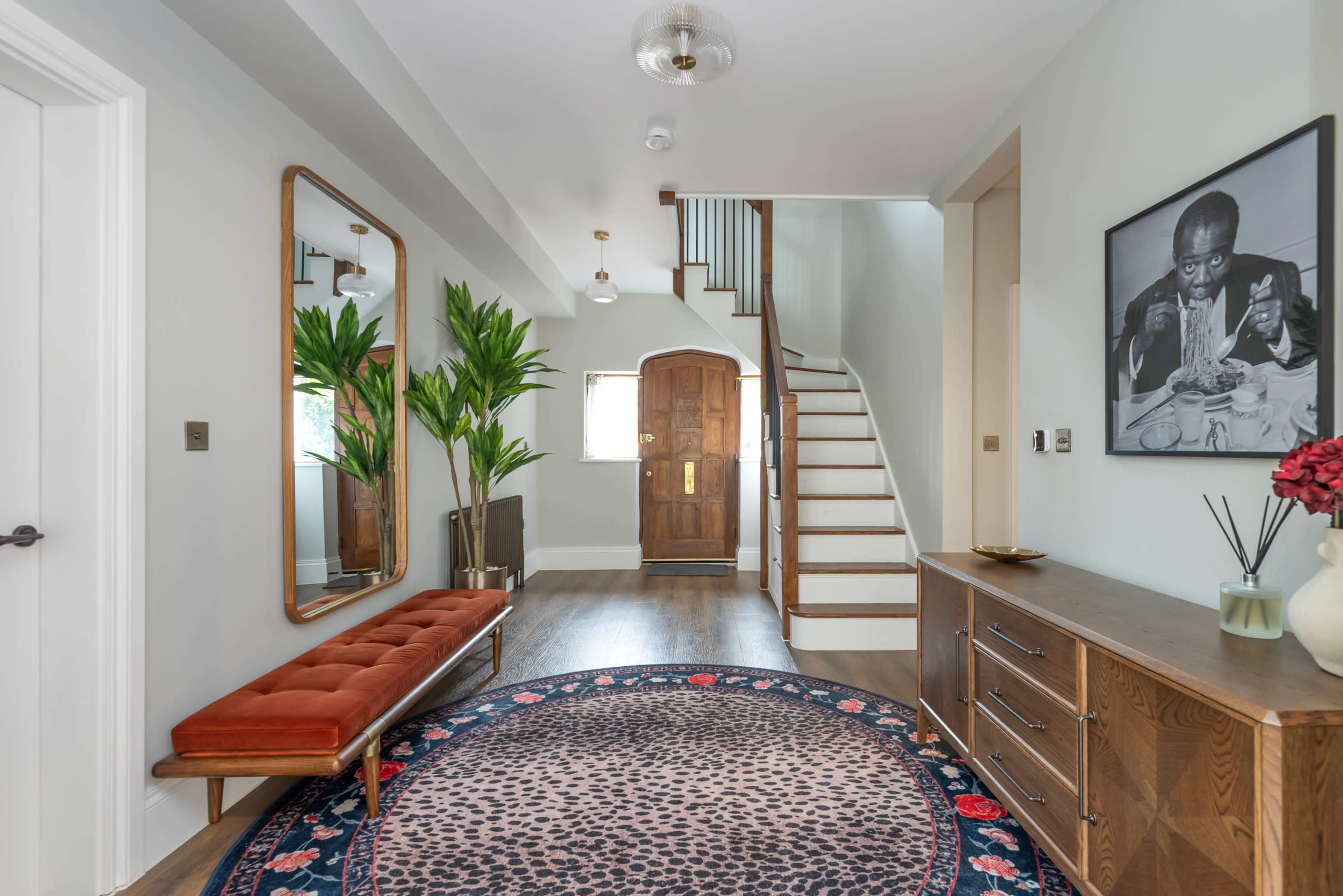 Bright & Modern Home in North London Image in London, Enfield, ENG