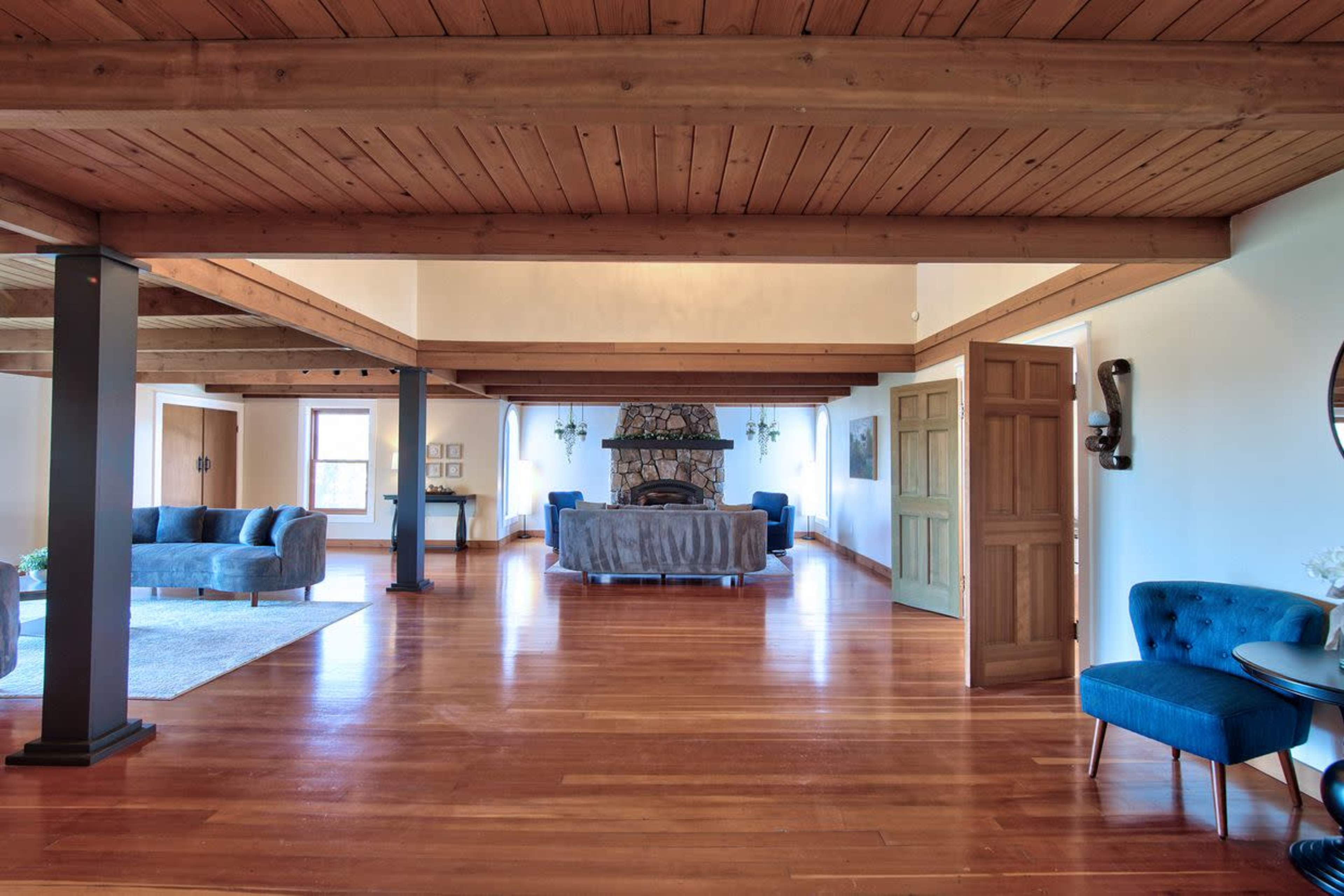 Vintage Terrace | Historic Charm for Gatherings, Retreats & Overnight Stays Image in Carlton, Carlton, OR