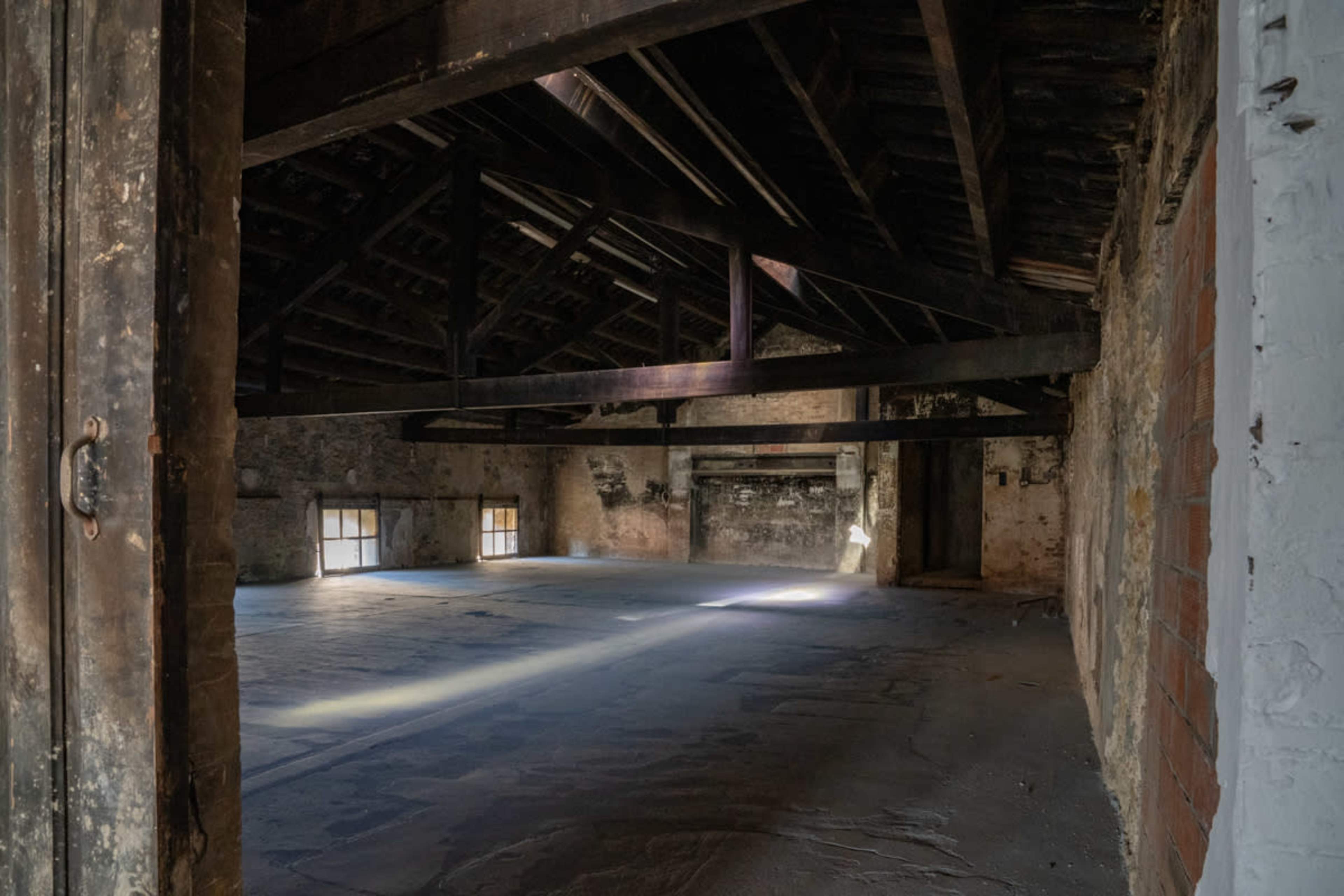 Espacio Industrial único en el corazón del Empordà Image in , La Bisbal d'Empordà, GI