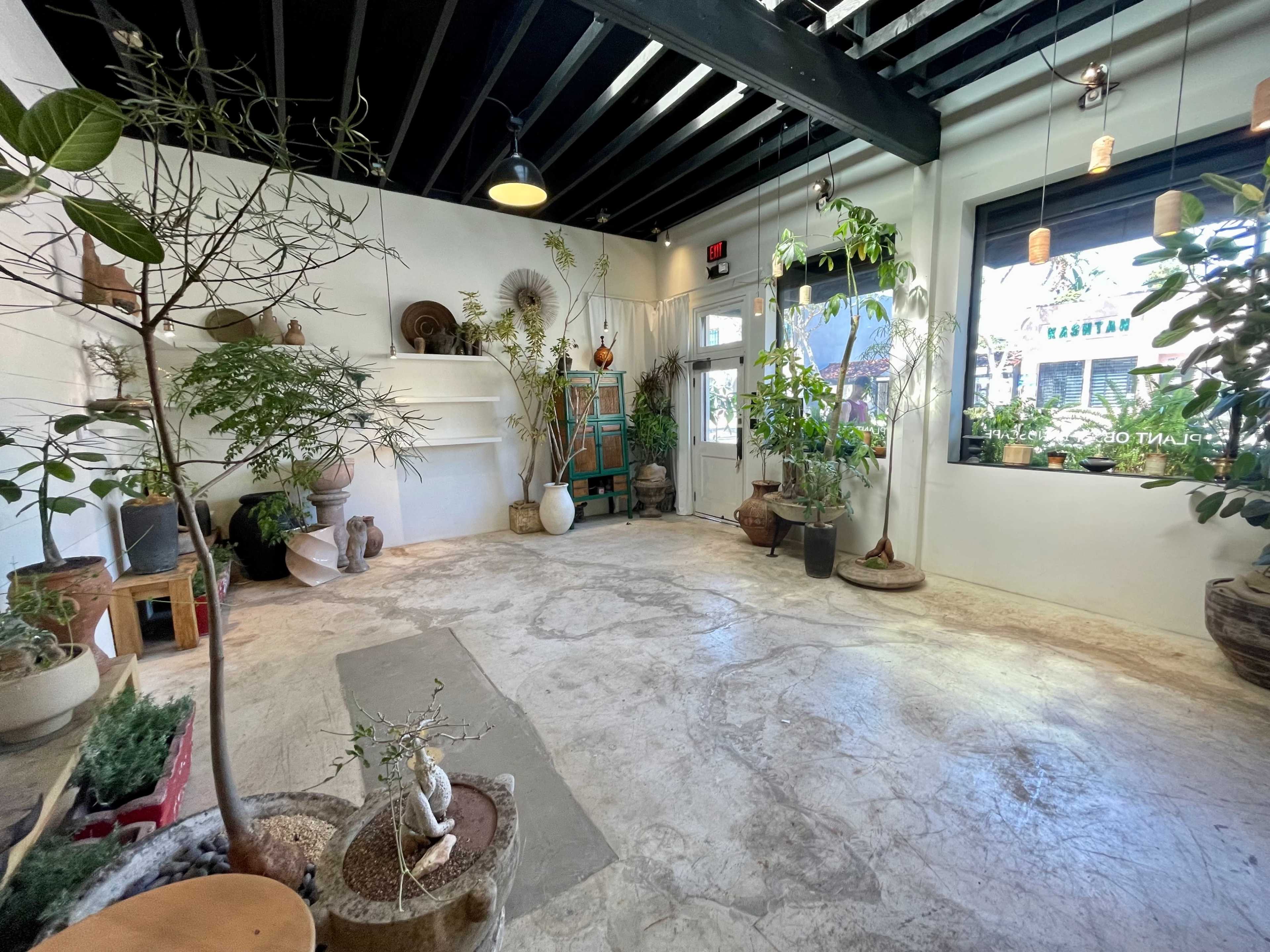 Prime West Hollywood Showroom with Lush Outdoor Patio Image in Central LA, West Hollywood, CA