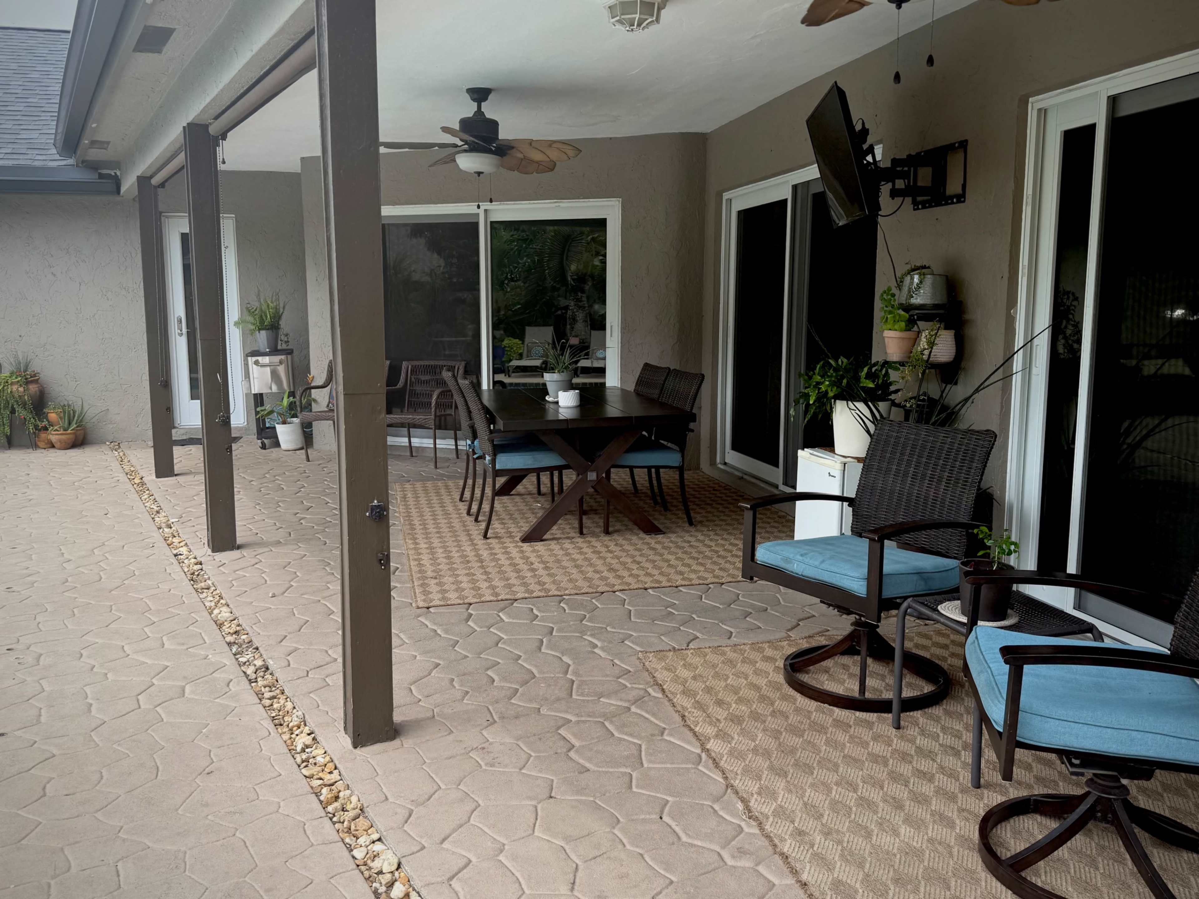 Private Poolside Oasis with Covered Patio, Fire Pit & Games Image in Plantation, Plantation, FL