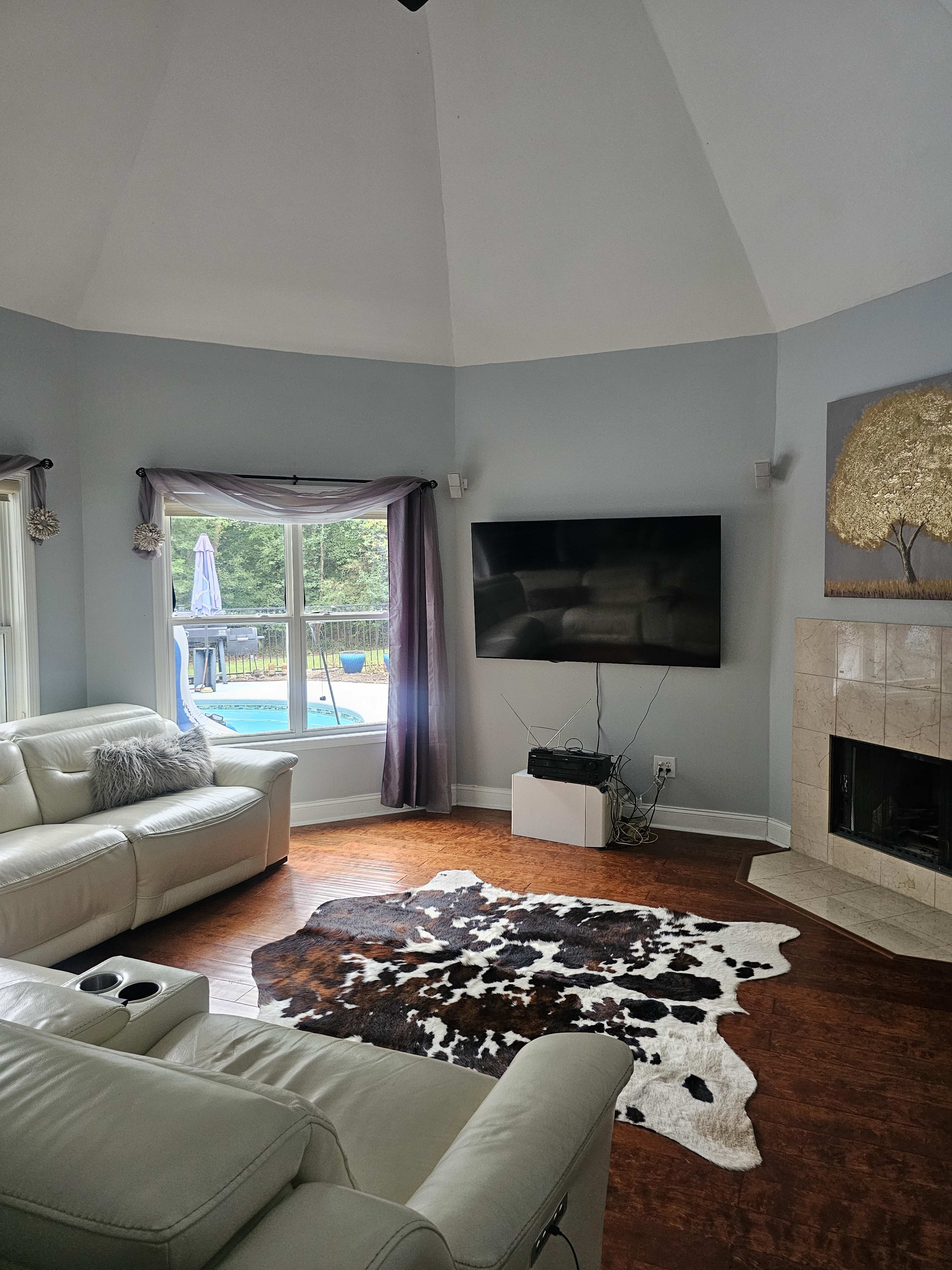 Beach house style home Image in Semmes Park, Atlanta, GA