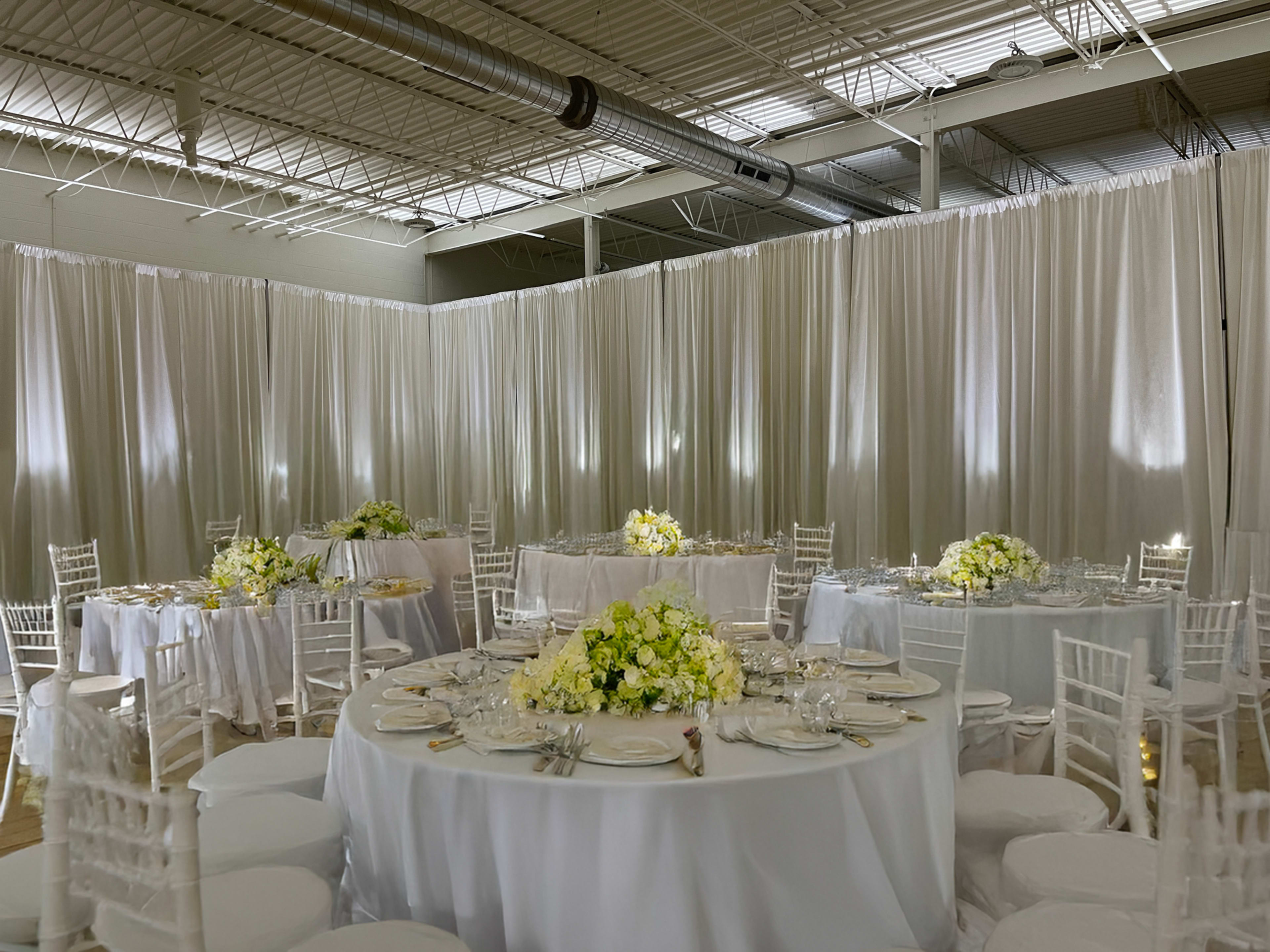 Modern Clean Event Studio Space Image in Troy, Troy, MI