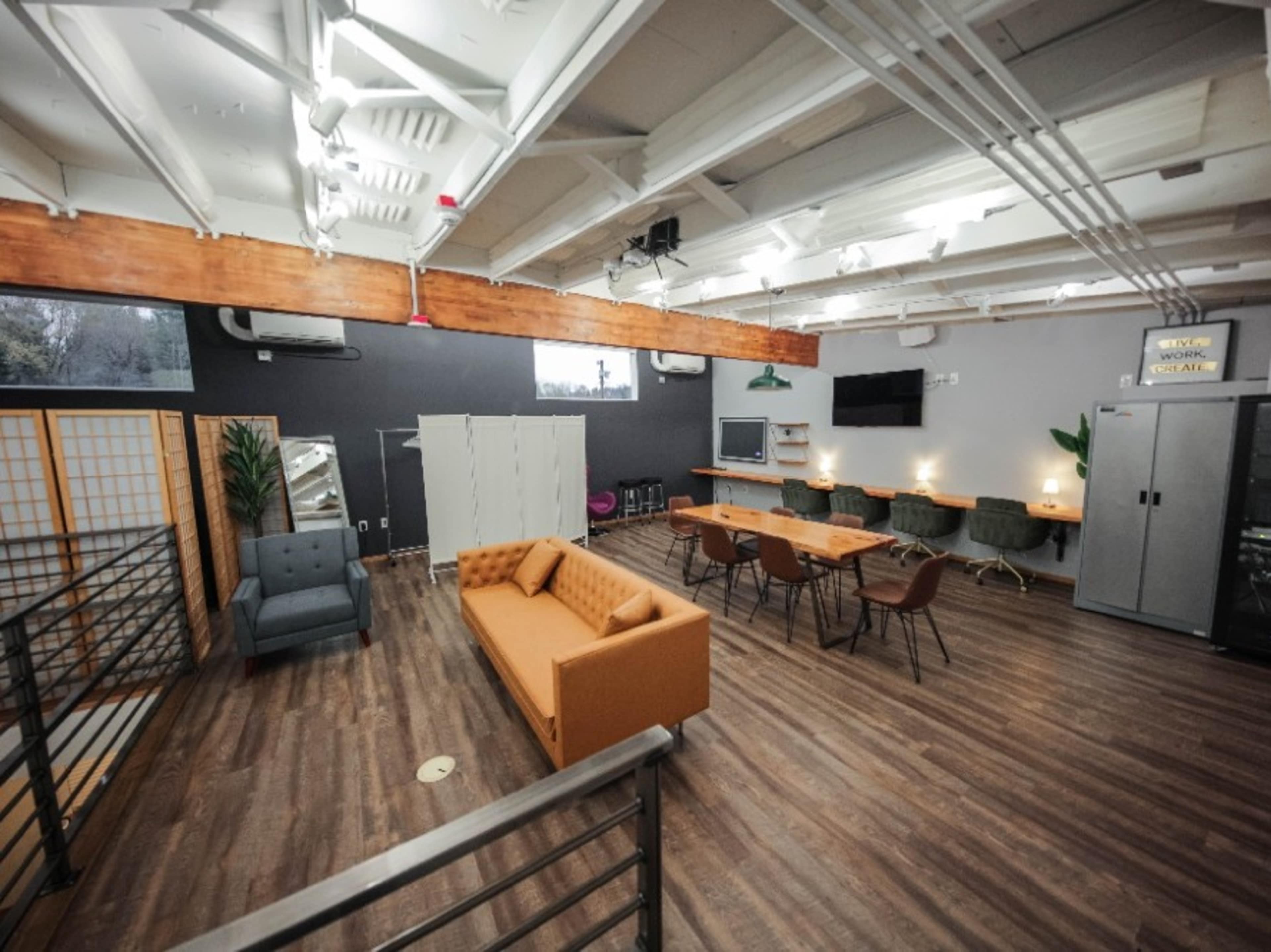 Additional upstairs lounge/hair & makeup room