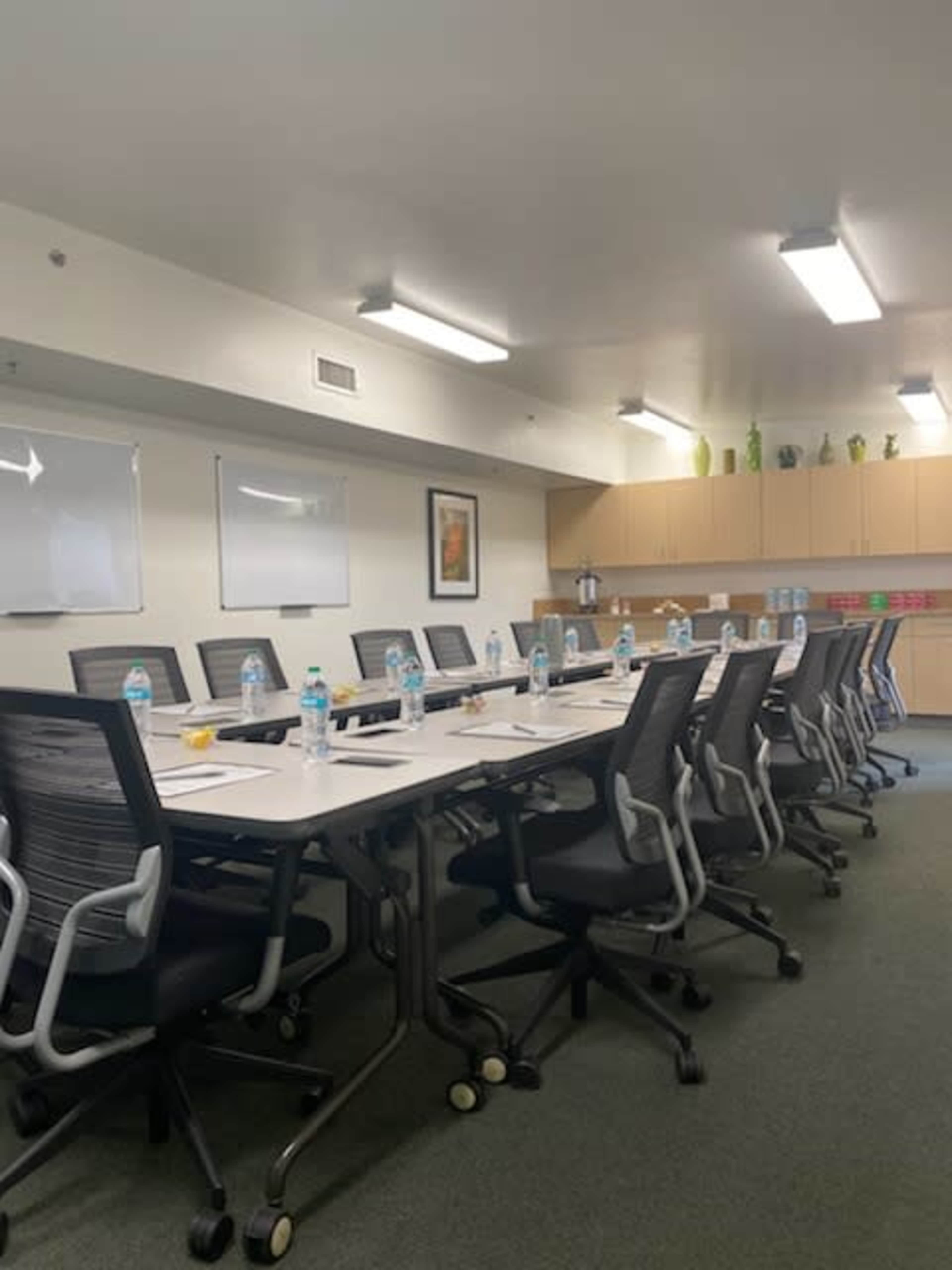 North Scottsdale customizable meeting space with easy user access Image in Central Scottsdale, Scottsdale, AZ