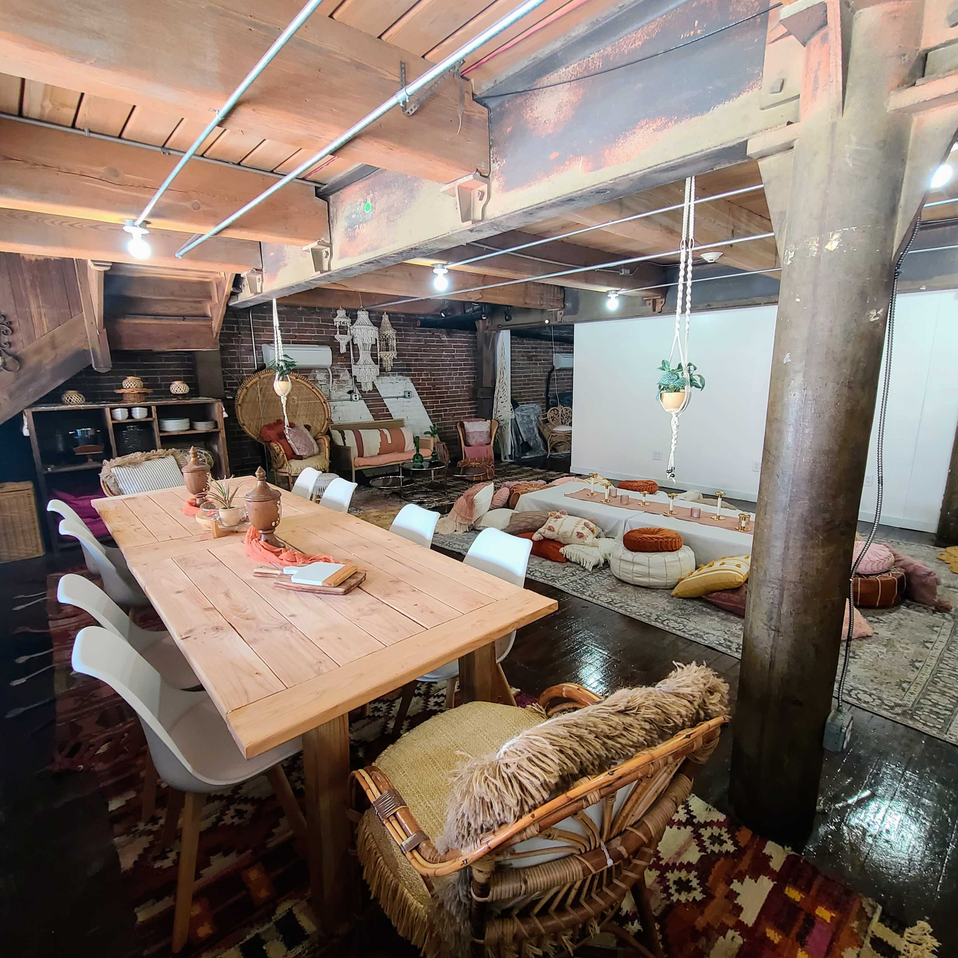 A Whimsical Micro Event space in the West Bottoms for 25 guests Image in Downtown Kansas City, Kansas City, MO