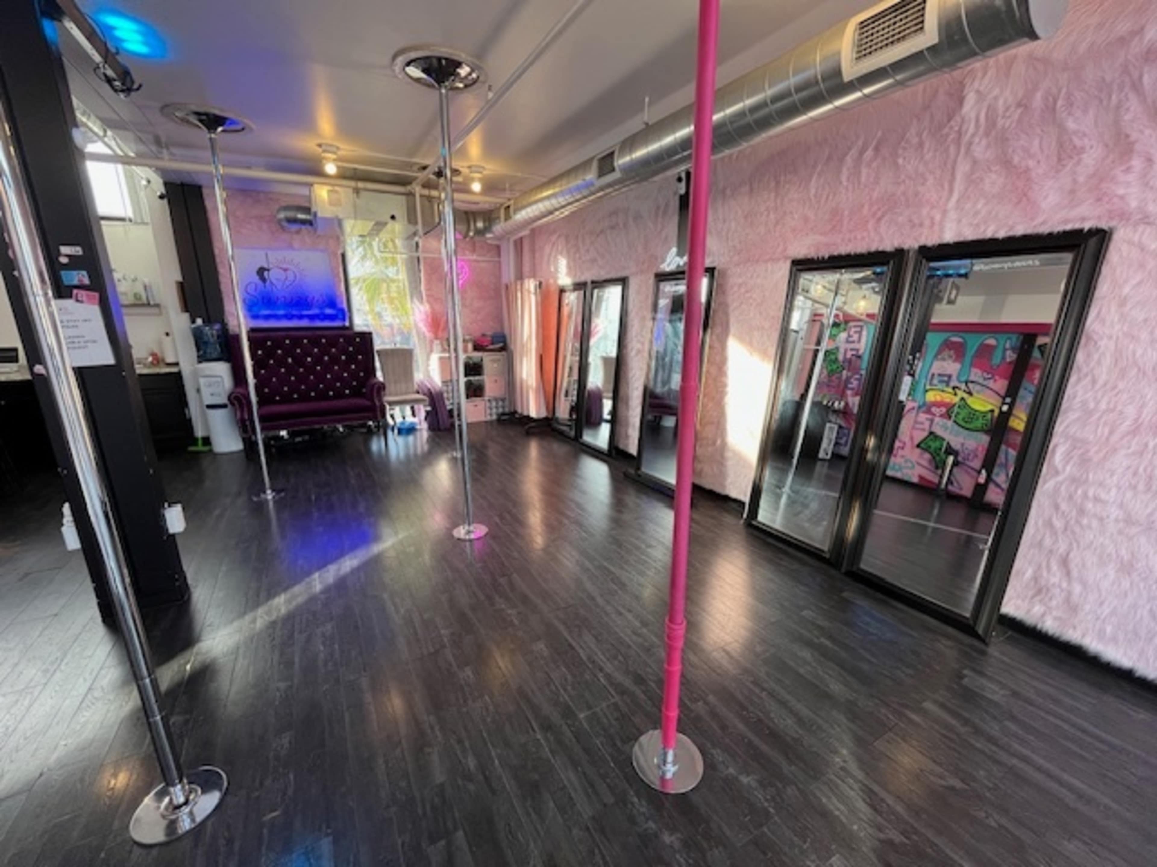 Dollar Den in downtown Vegas/Fremont Street Image in Downtown Las Vegas, Las Vegas, NV