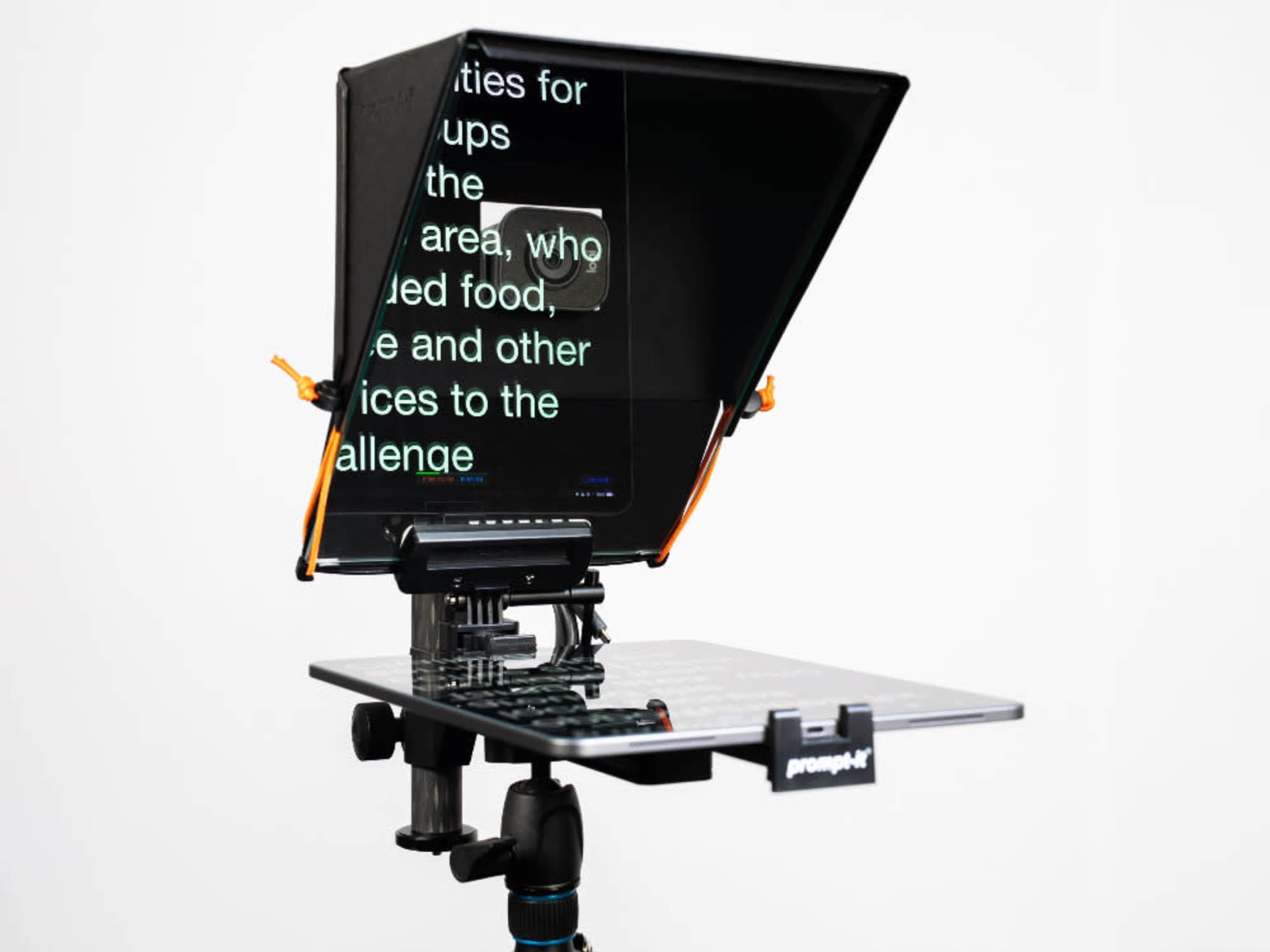Autocue with iPad teleprompter software