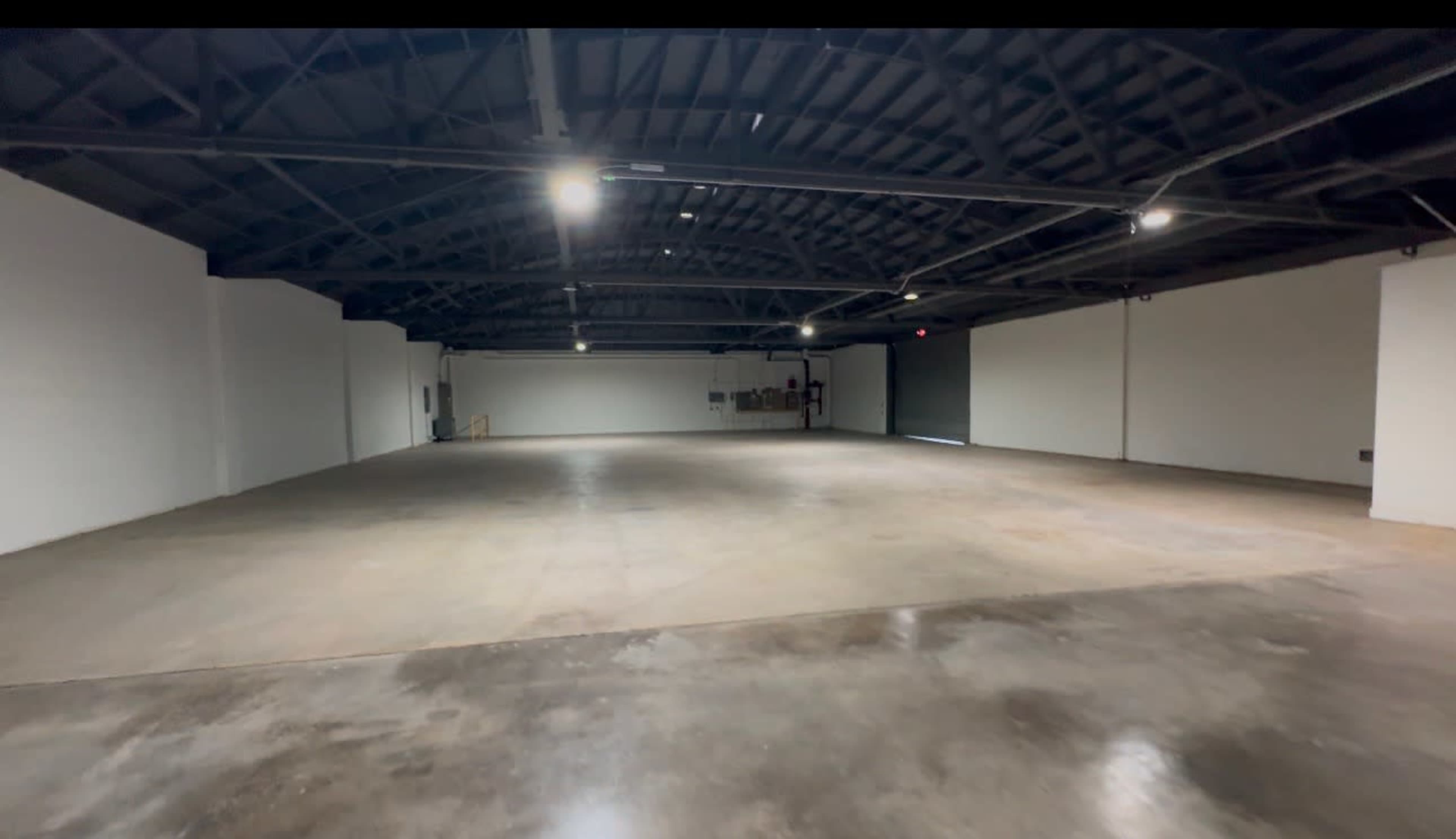 Chic 10,000 sqft Industrial Warehouse Image in Boyle Heights, Los Angeles, CA