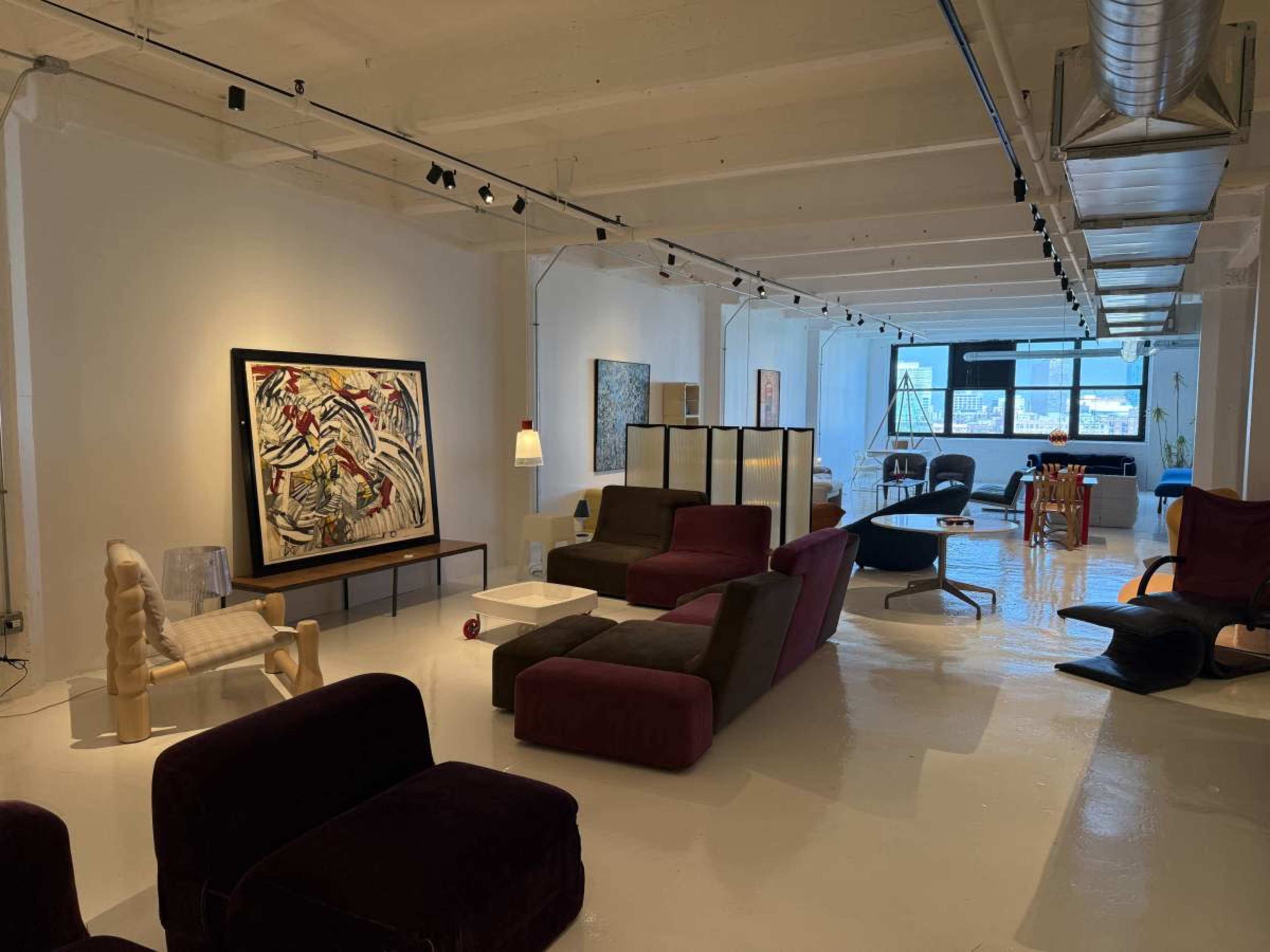 Downtown Open Air Vintage Furniture Showroom Image in Lower West Side, Chicago, IL